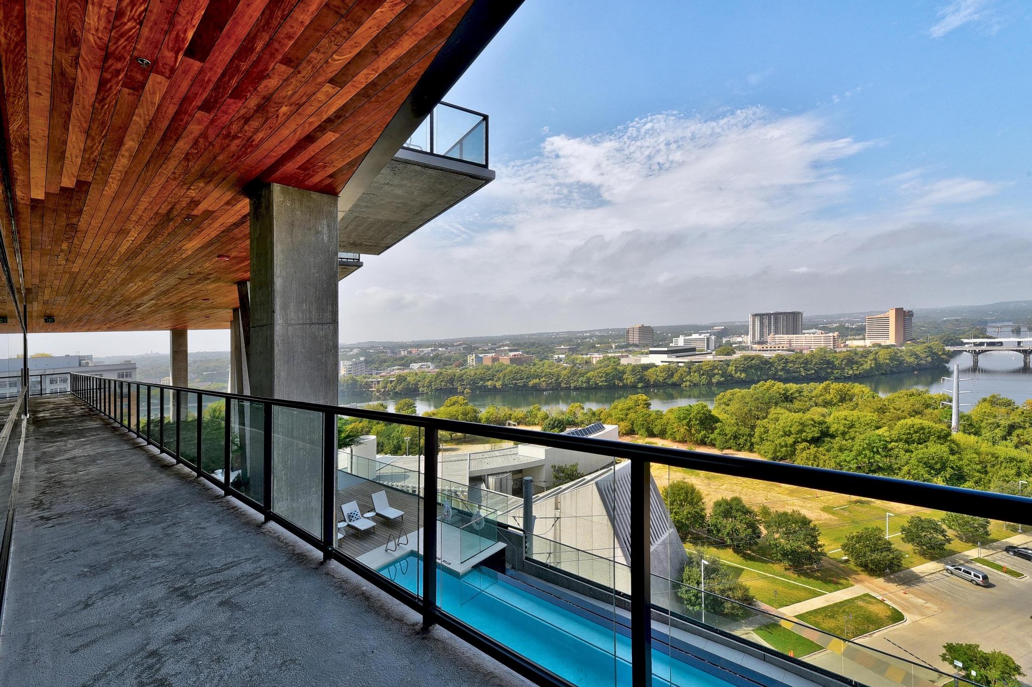 70 Rainey St # 1303, Austin, TX 78701