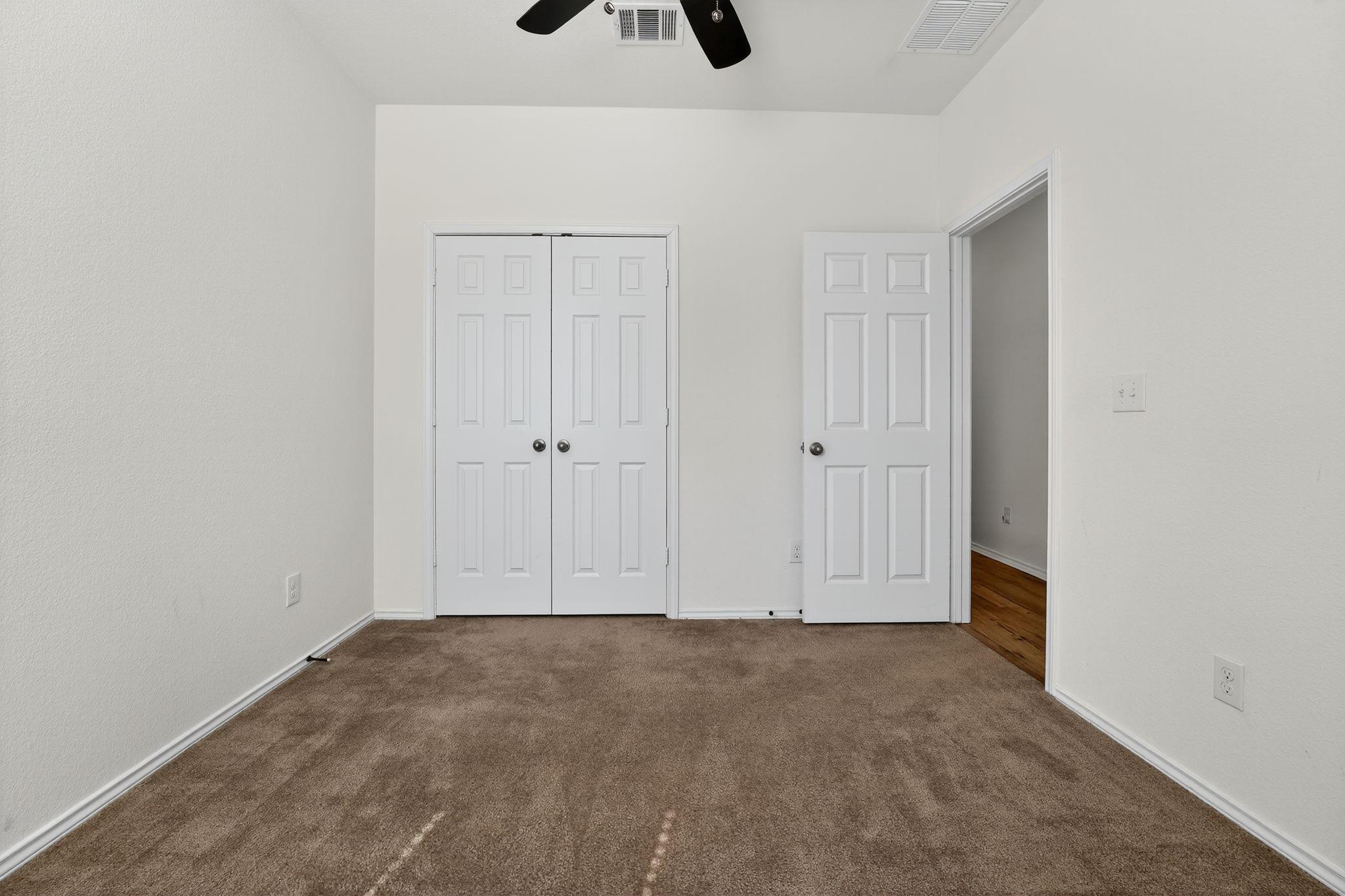 6308 Albany Sleigh Dr, Del Valle, TX 78617