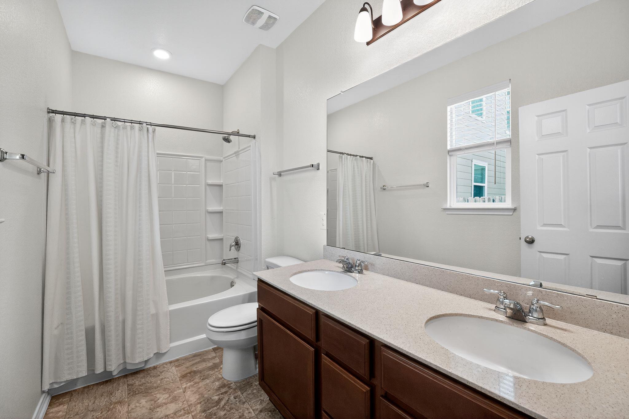 6308 Albany Sleigh Dr, Del Valle, TX 78617