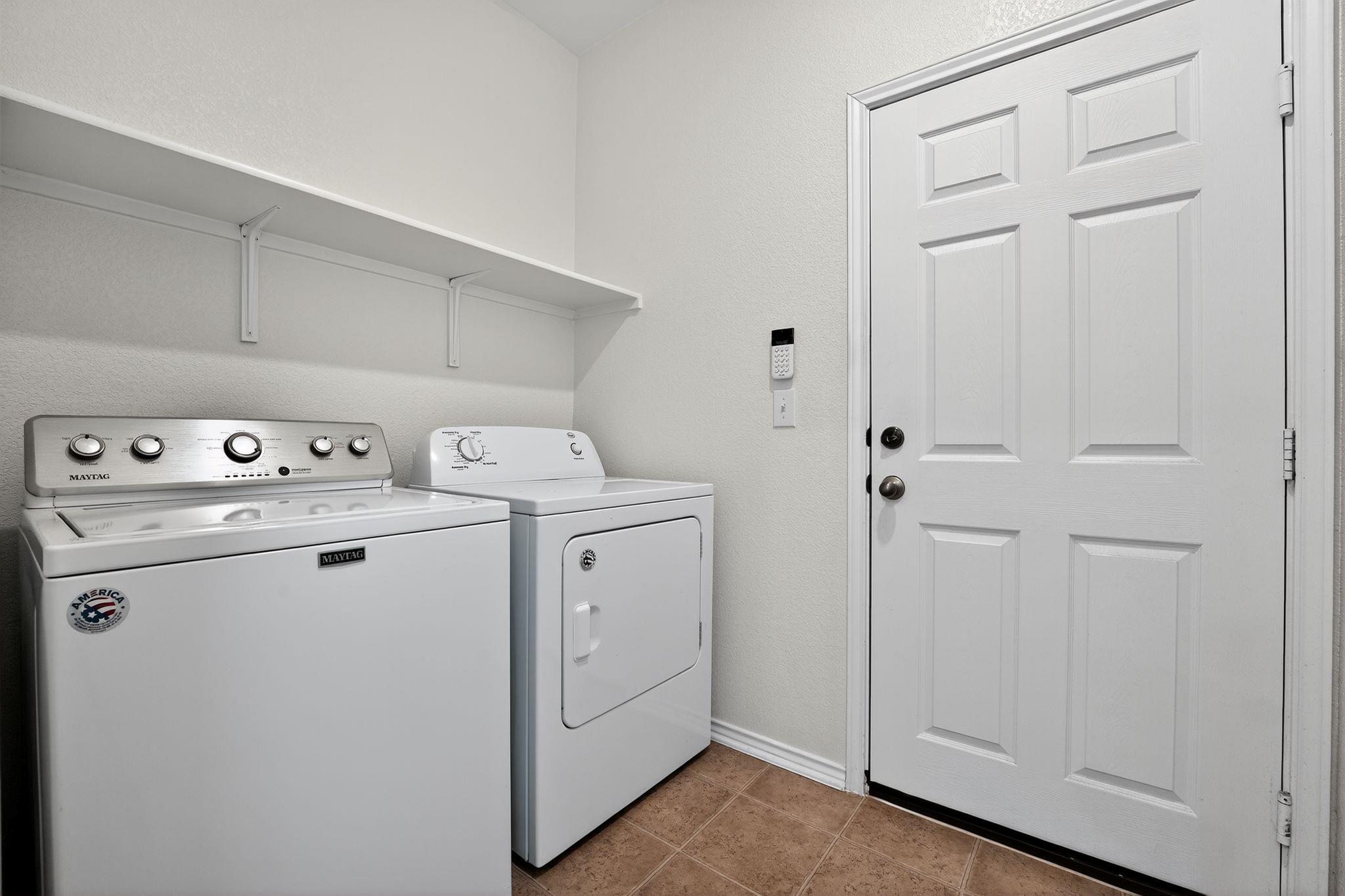 6308 Albany Sleigh Dr, Del Valle, TX 78617