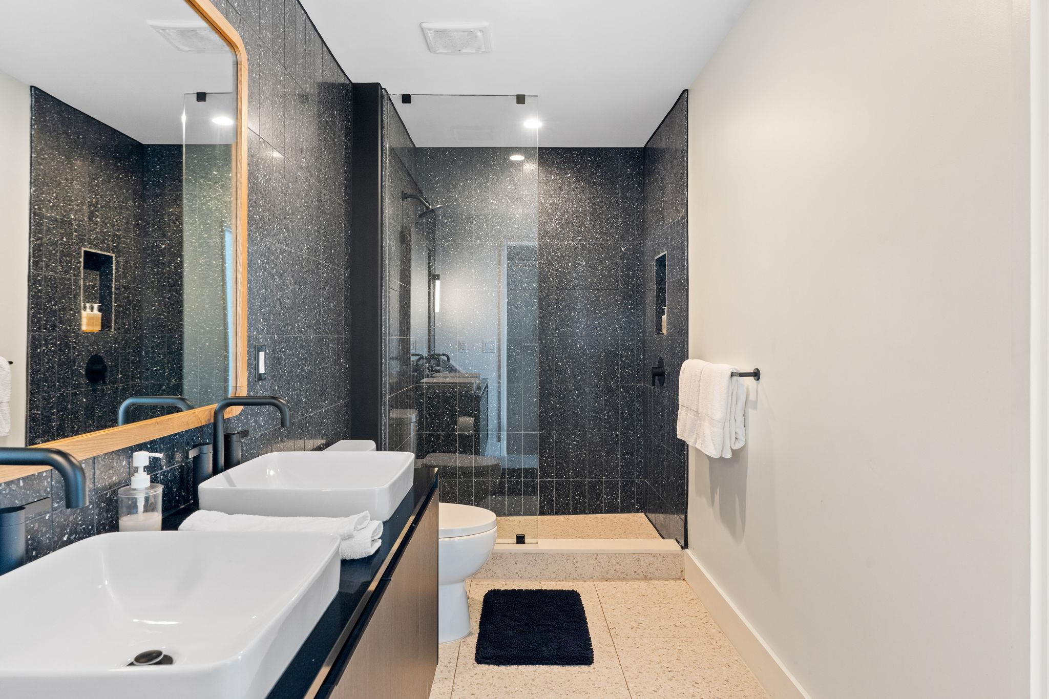 48 East Ave # 2010, Austin, TX 78701