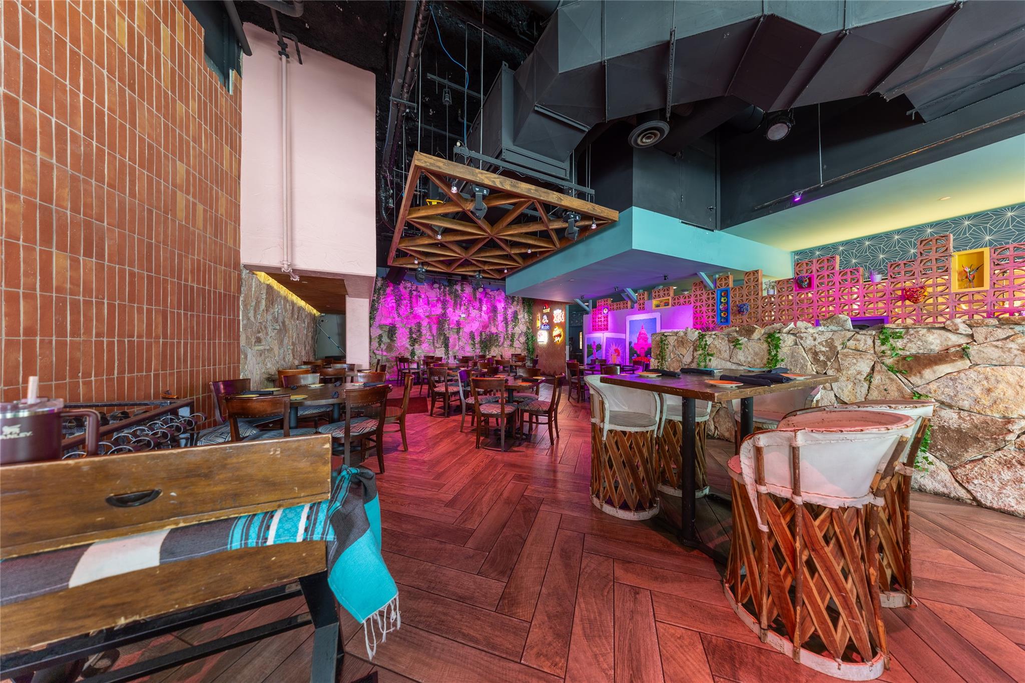 48 East Ave # 2010, Austin, TX 78701