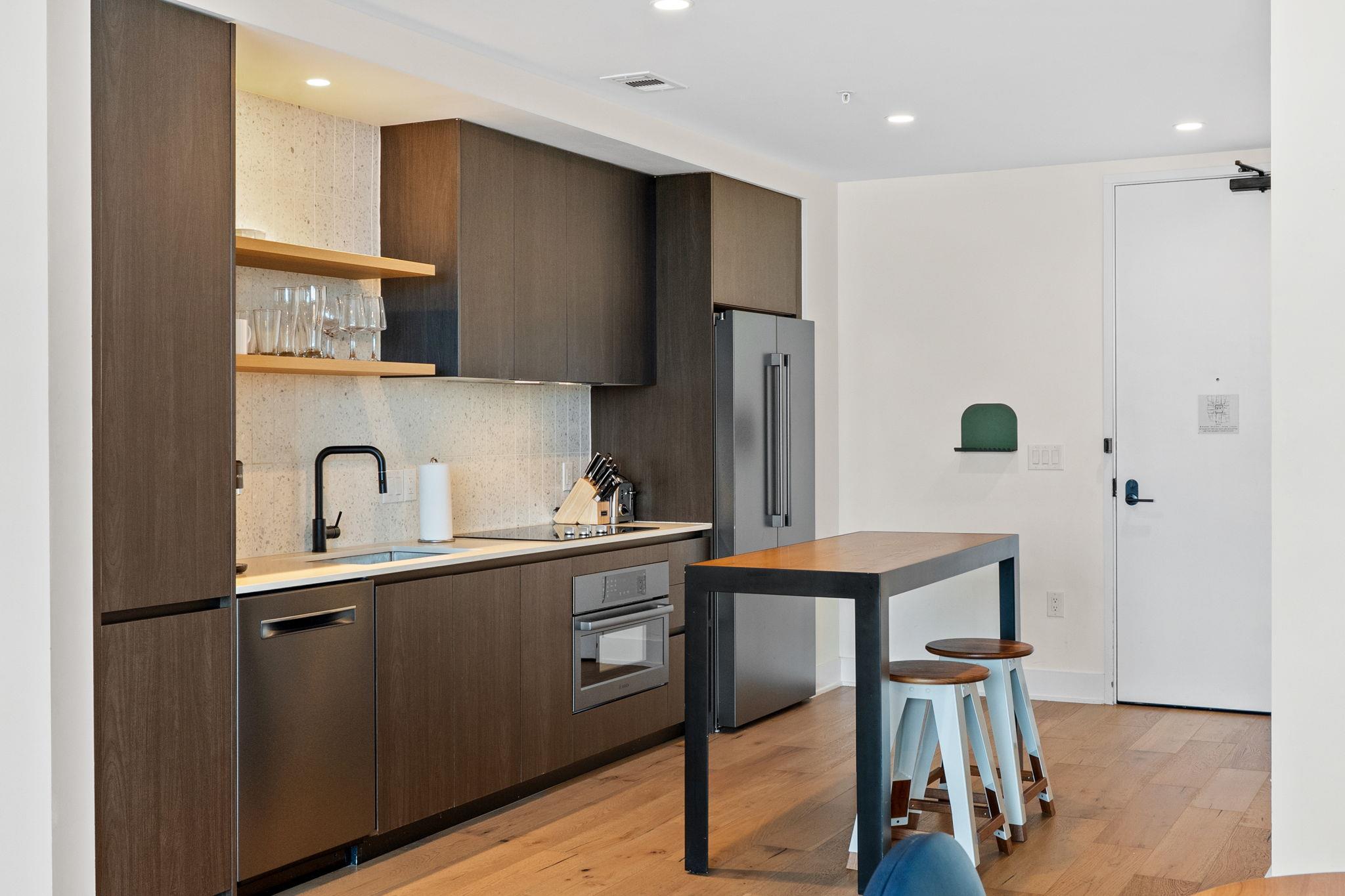 48 East Ave # 2010, Austin, TX 78701