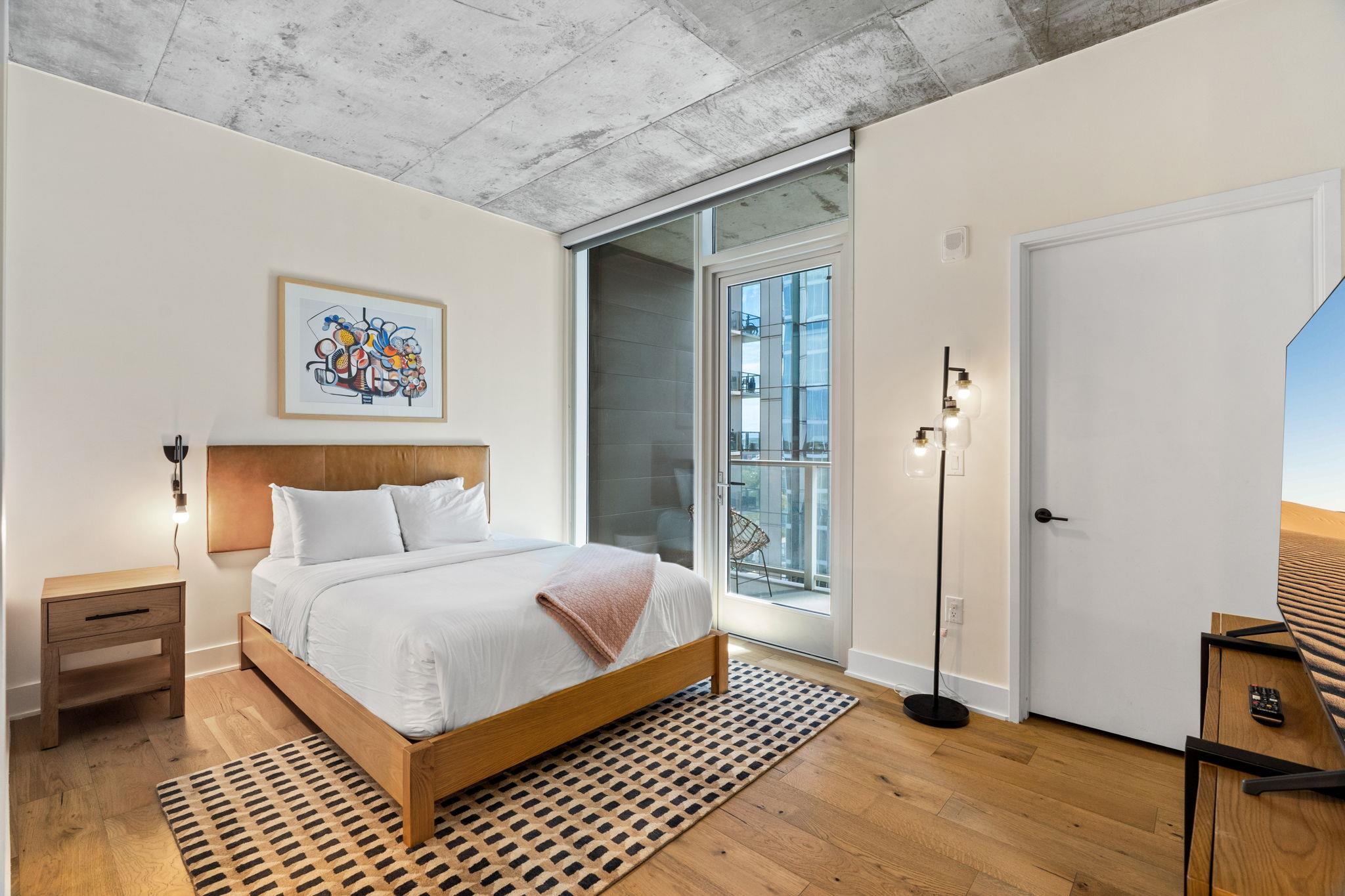 48 East Ave # 2010, Austin, TX 78701