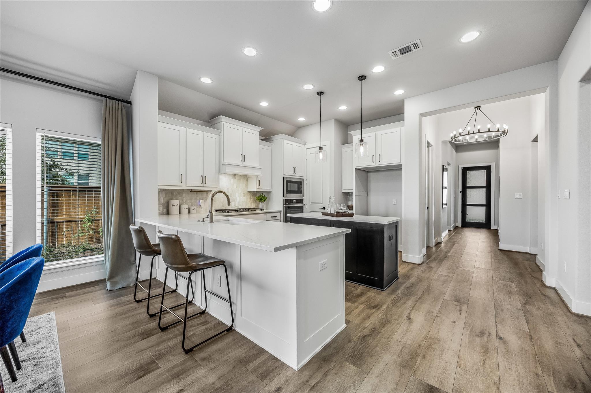 200 Green Knoll Ln, Georgetown, TX 78628