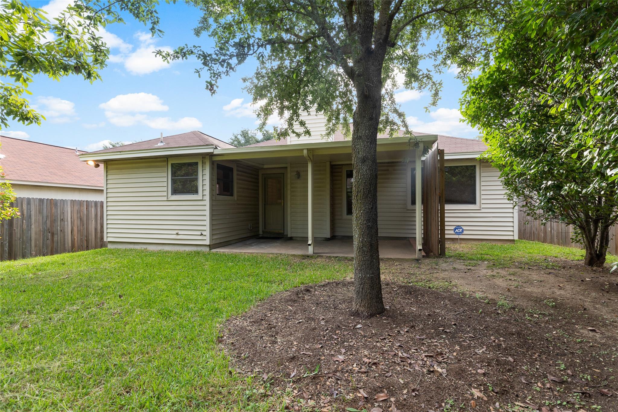 13806 Greinert Dr, Pflugerville, TX 78660