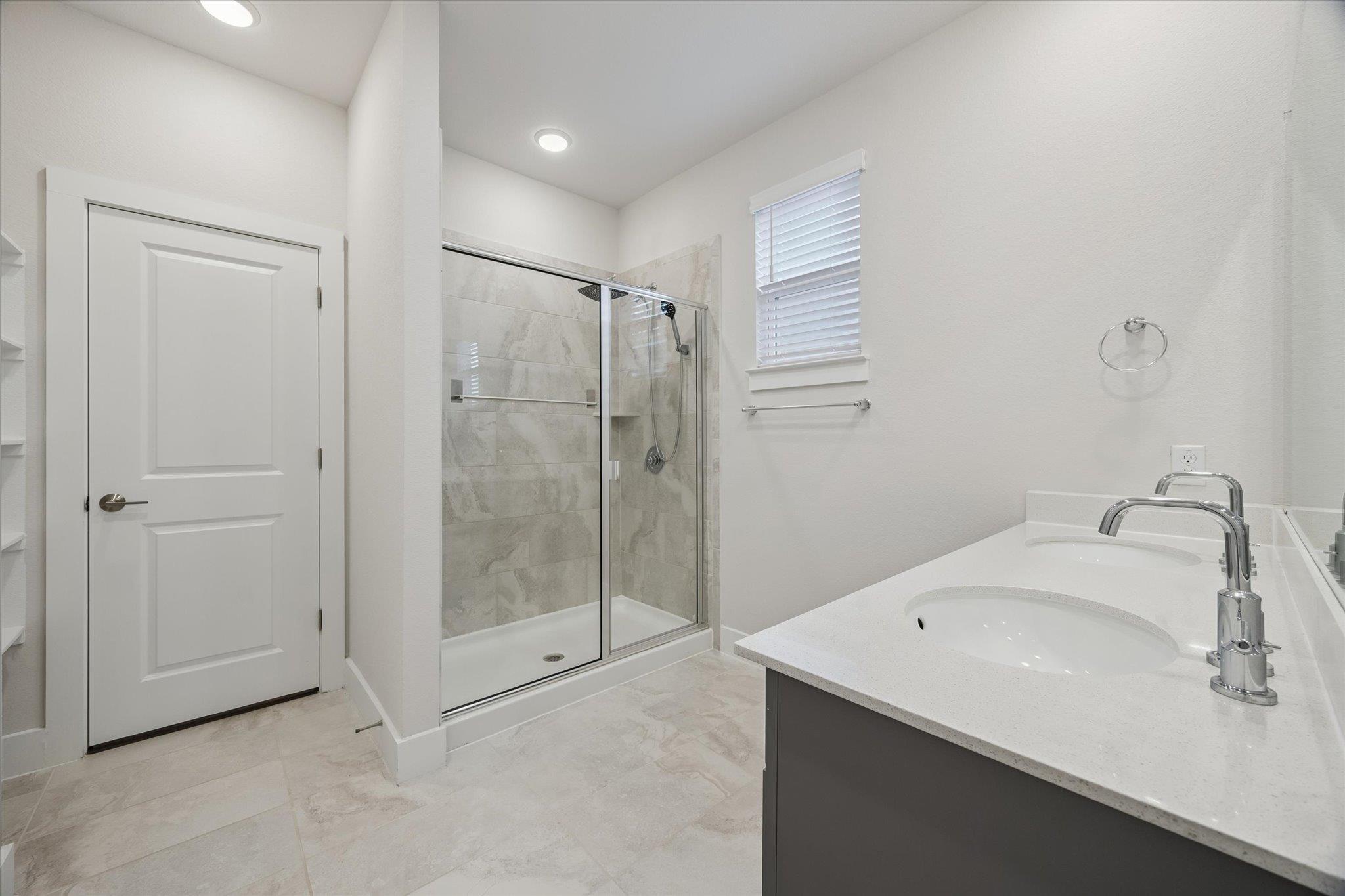 15602 Ellinger Dr, Austin, TX 78728