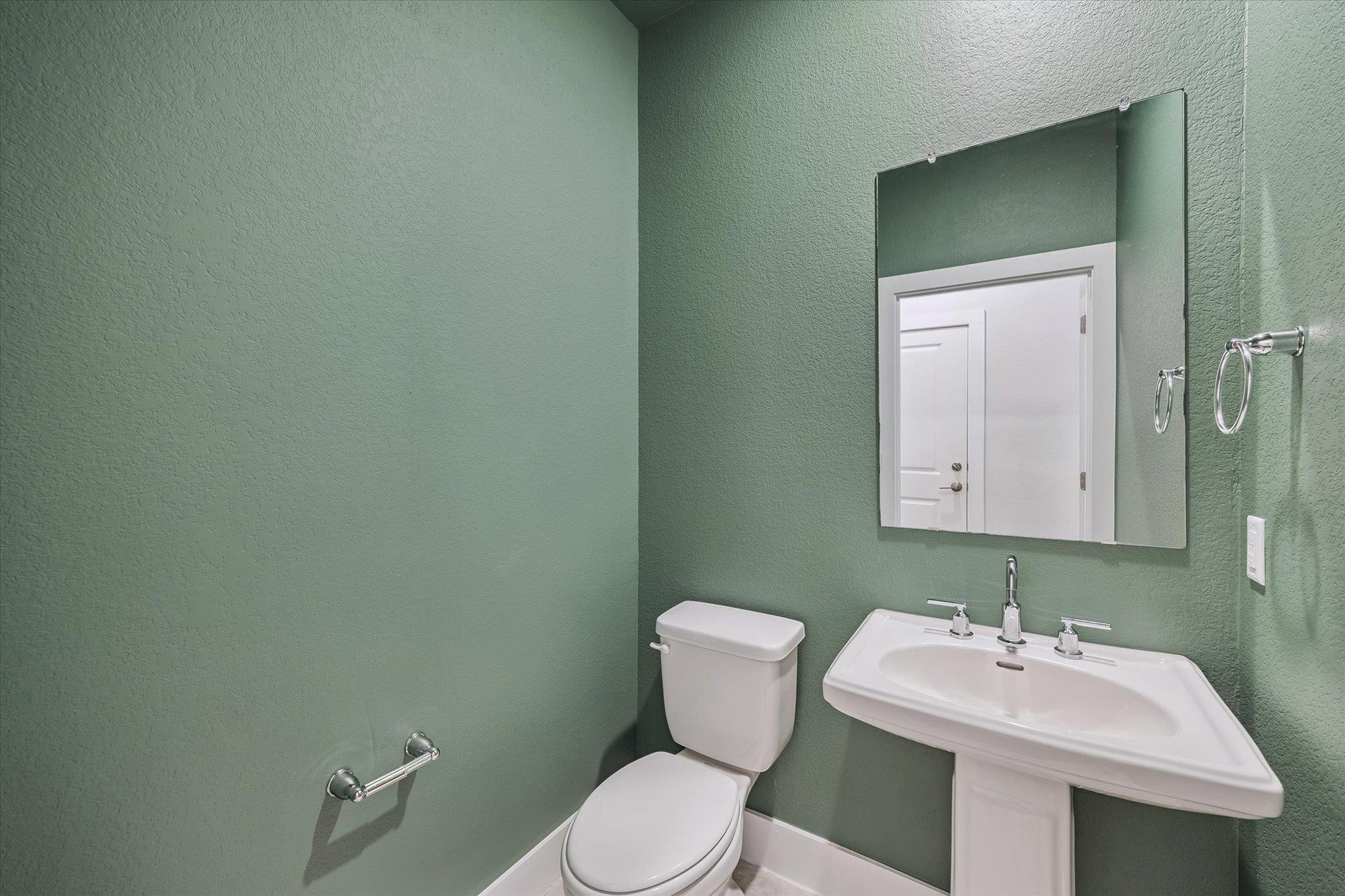 15602 Ellinger Dr, Austin, TX 78728