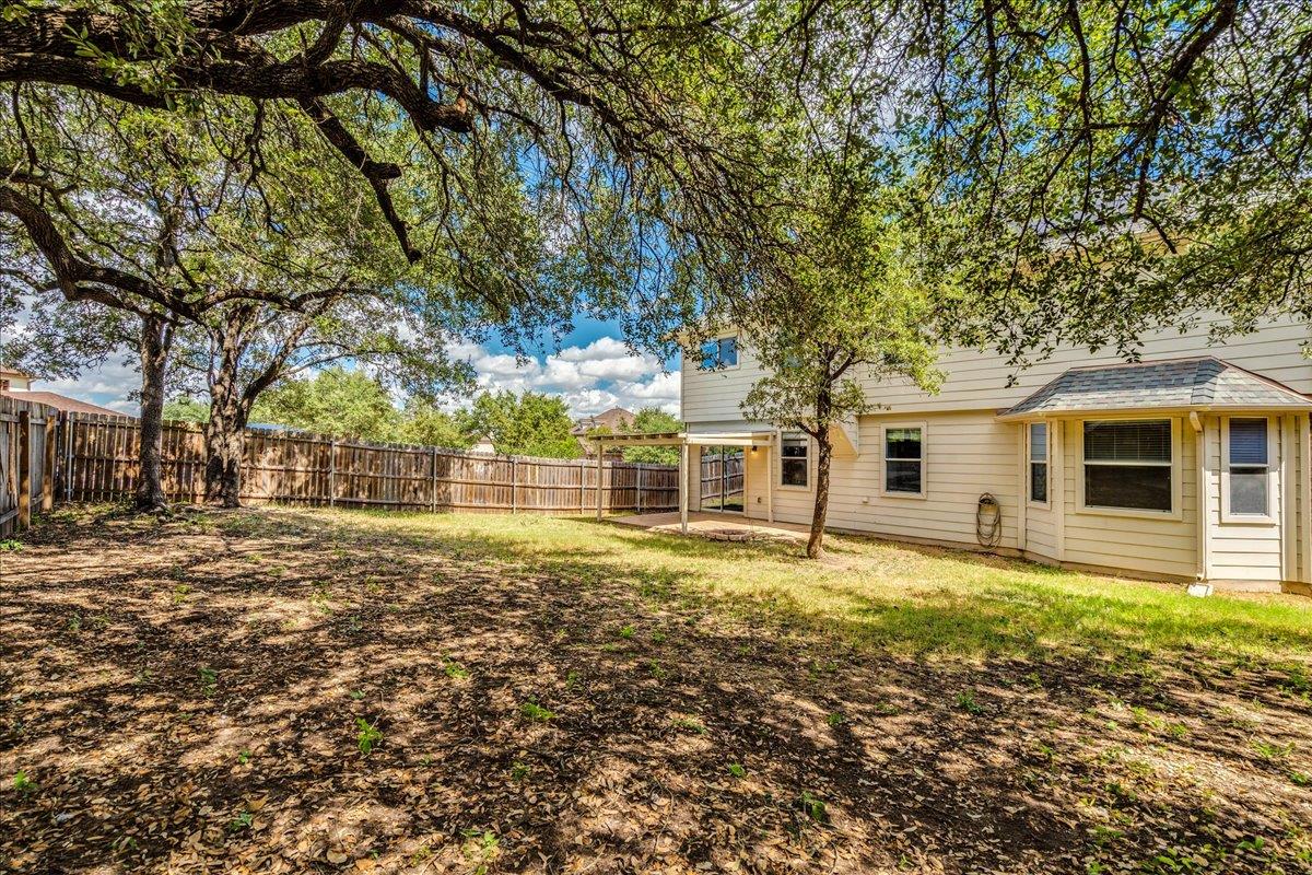 405 Olmos Dr, Leander, TX 78641