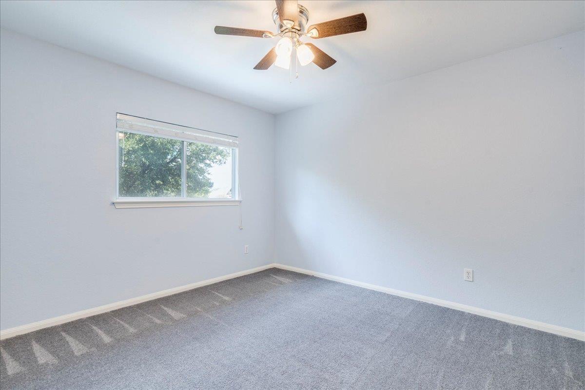 405 Olmos Dr, Leander, TX 78641