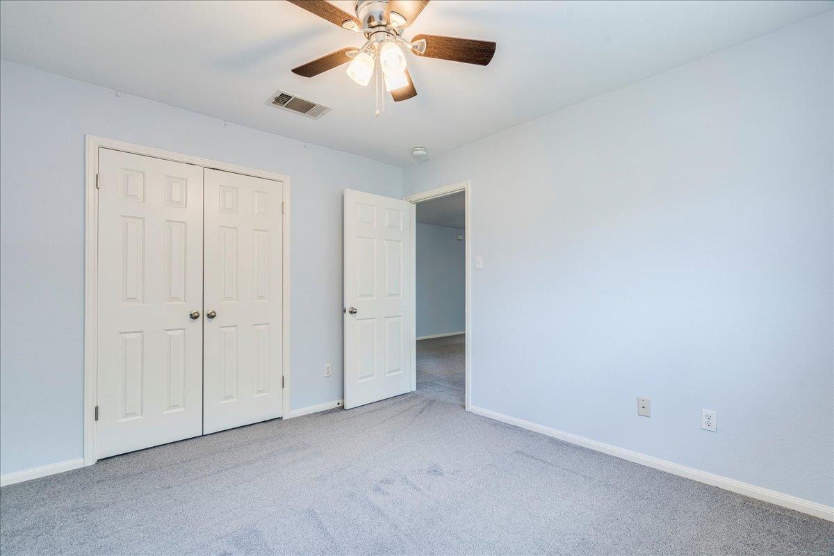 405 Olmos Dr, Leander, TX 78641