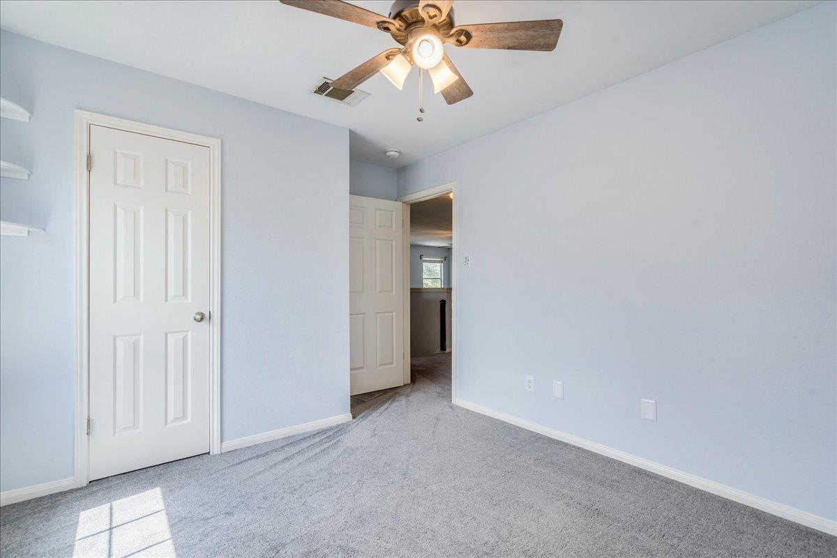 405 Olmos Dr, Leander, TX 78641