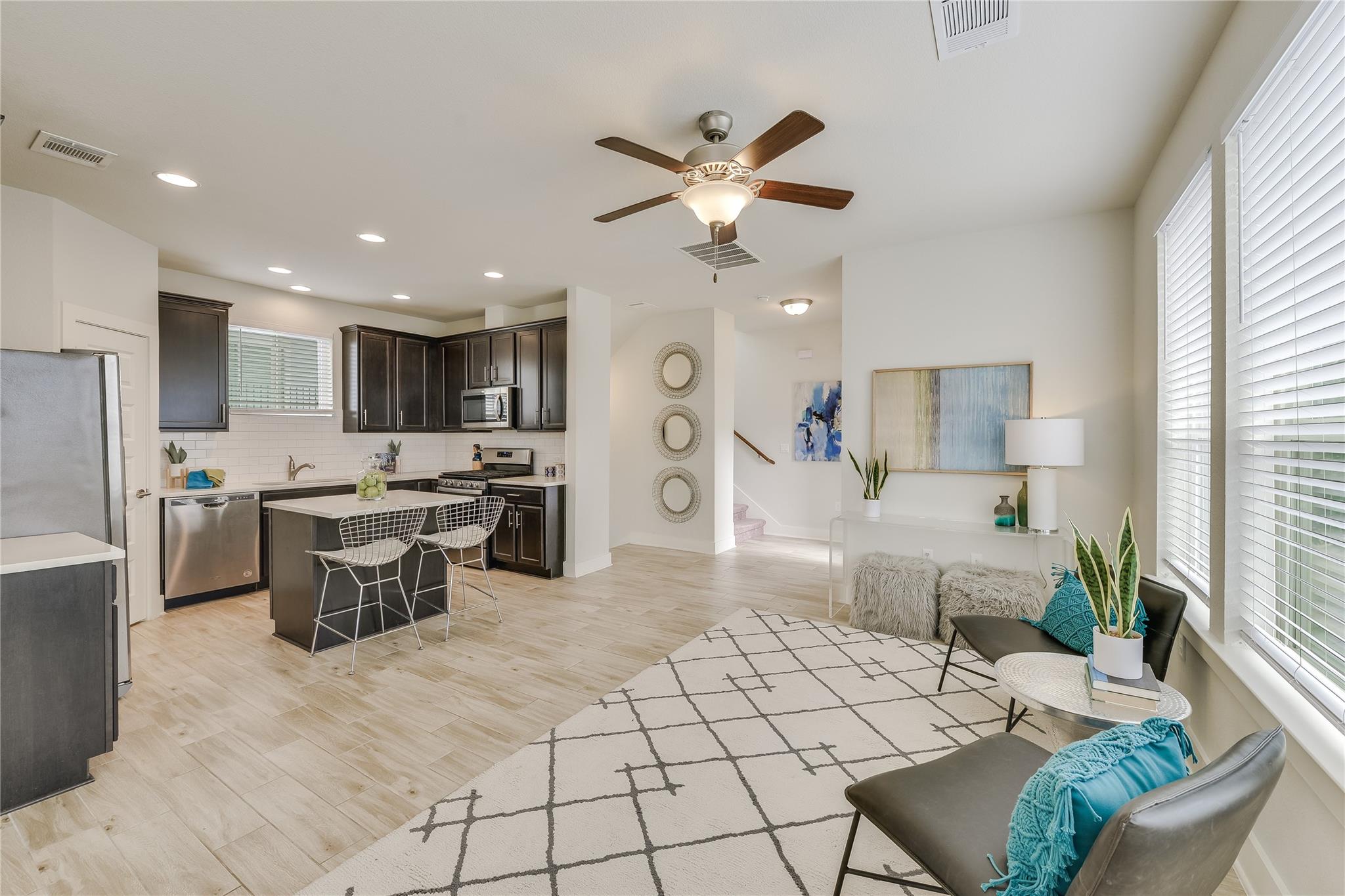 1916 Warely Ln, Austin, TX 78741