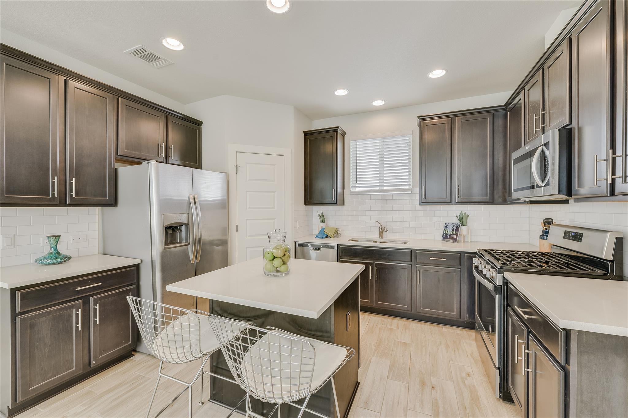 1916 Warely Ln, Austin, TX 78741