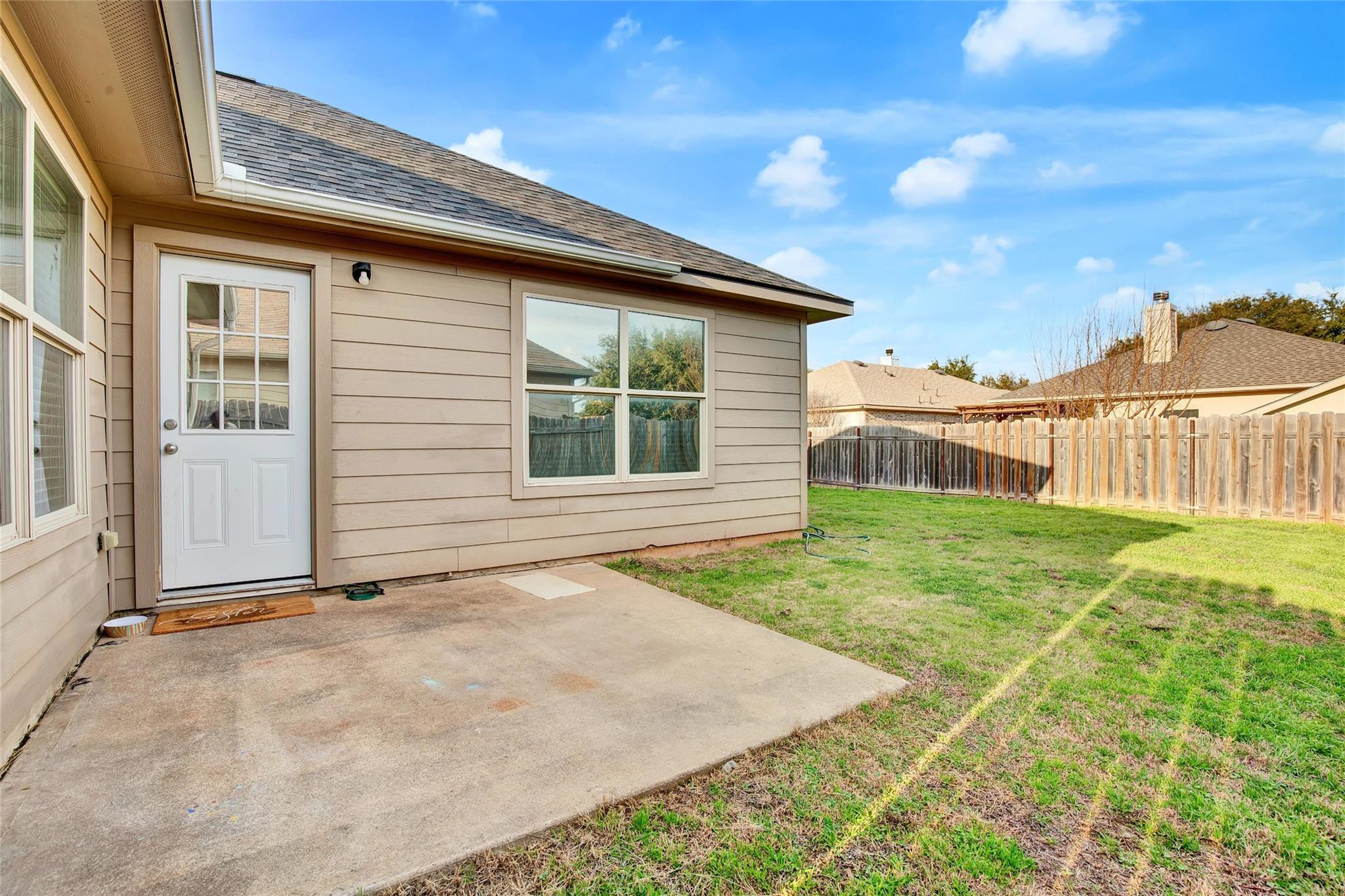 356 Housefinch Loop, Leander, TX 78641