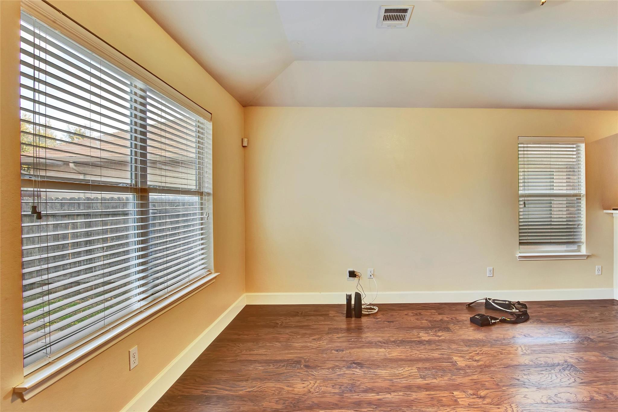 356 Housefinch Loop, Leander, TX 78641