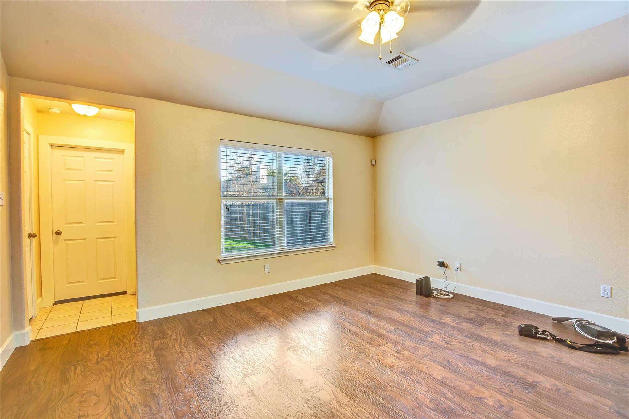 356 Housefinch Loop, Leander, TX 78641