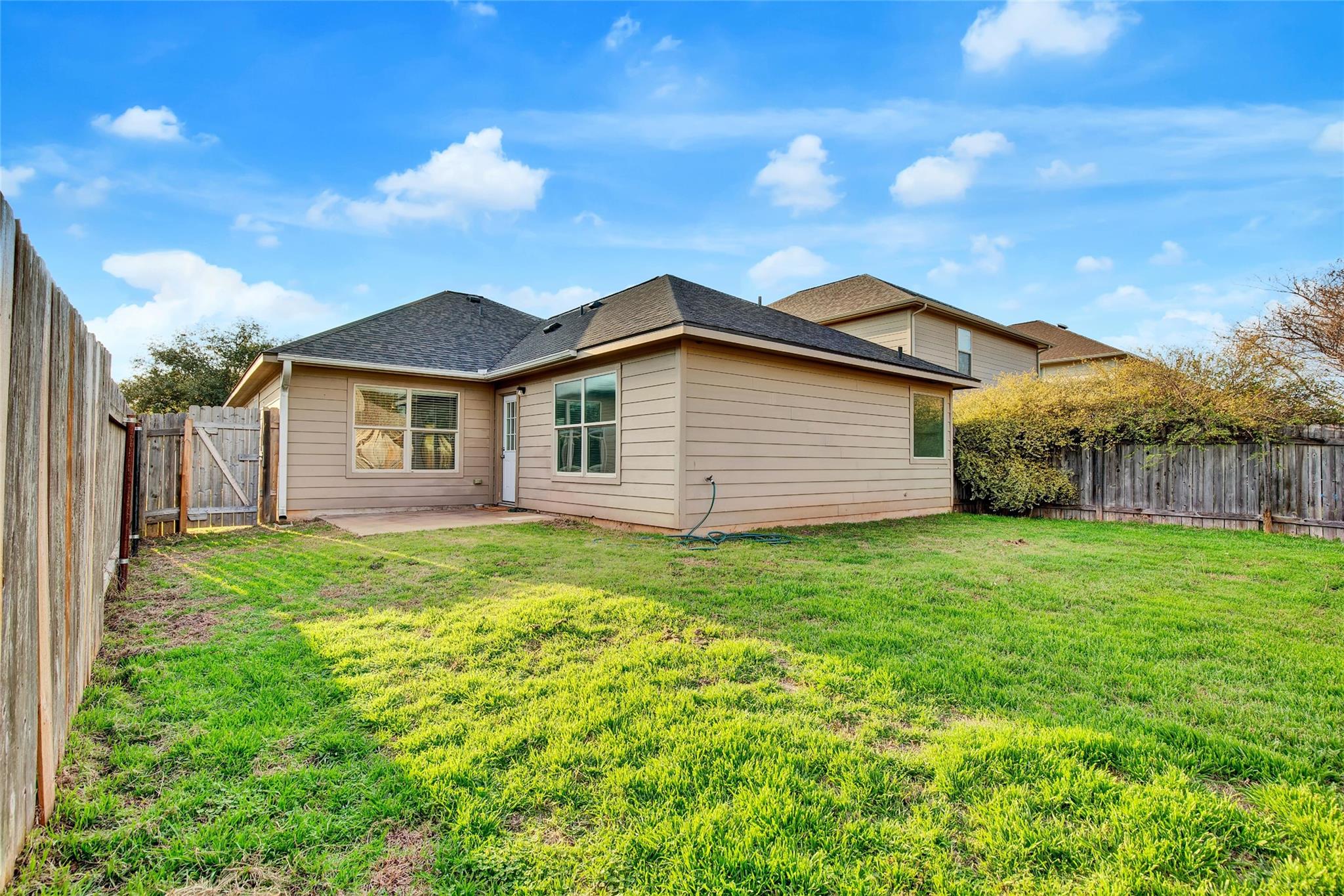 356 Housefinch Loop, Leander, TX 78641