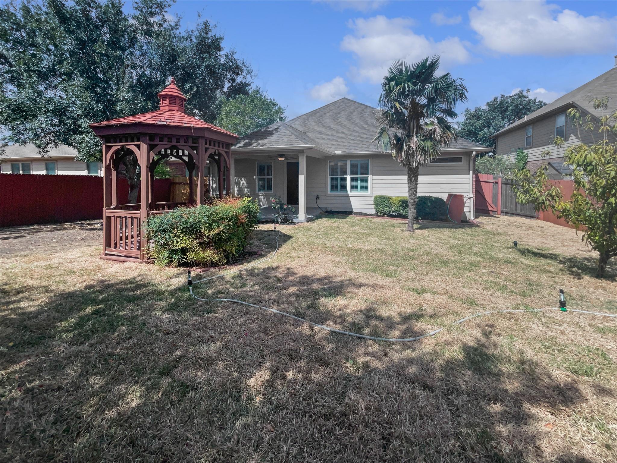 124 Blossom Valley Strm, Buda, TX 78610