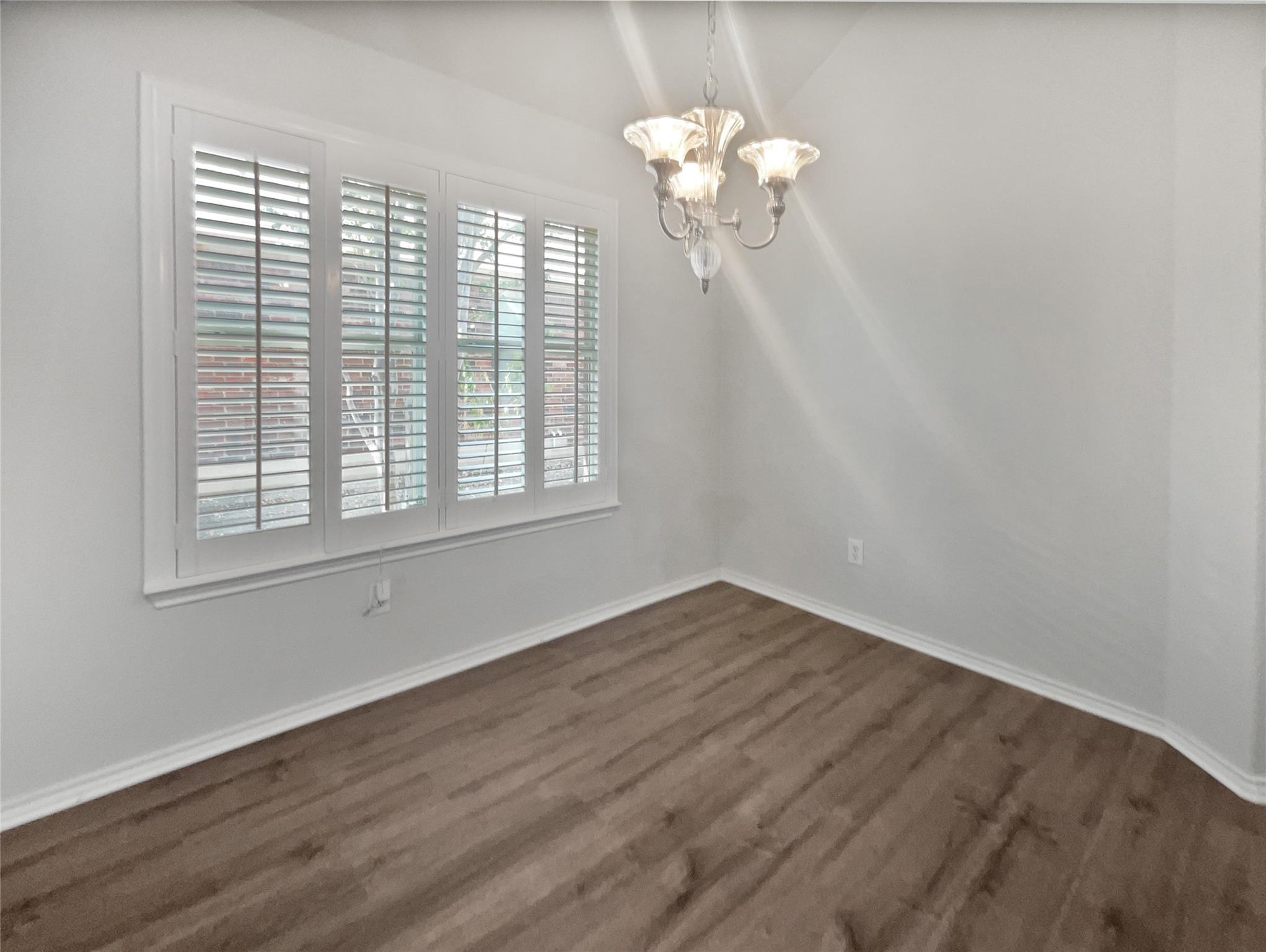 124 Blossom Valley Strm, Buda, TX 78610