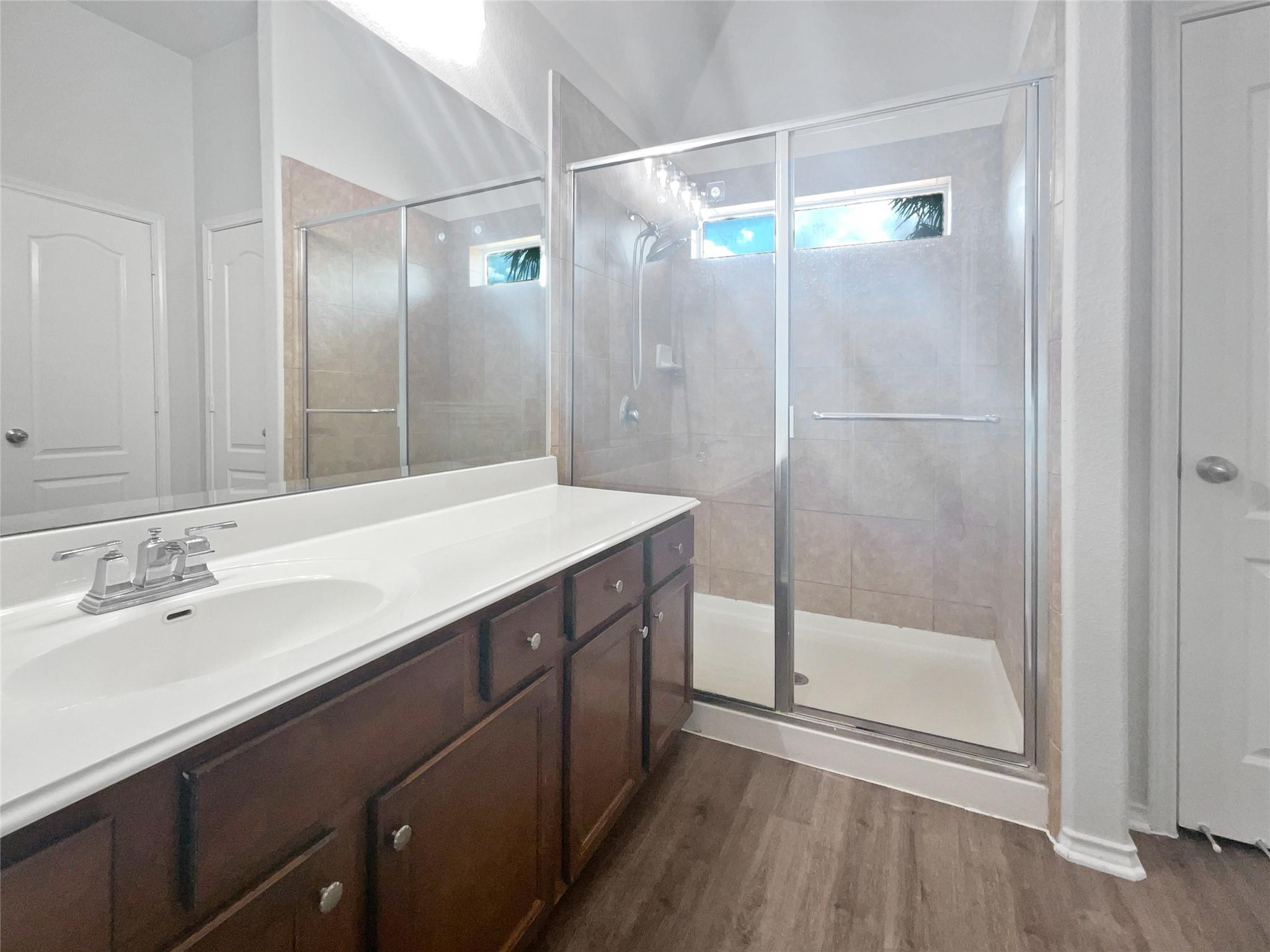 124 Blossom Valley Strm, Buda, TX 78610