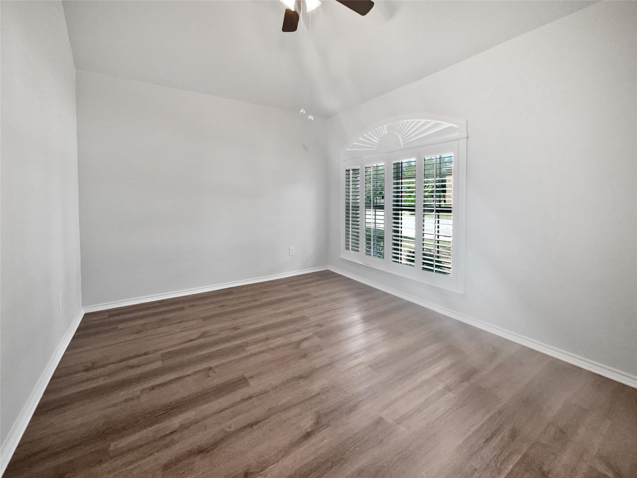 124 Blossom Valley Strm, Buda, TX 78610