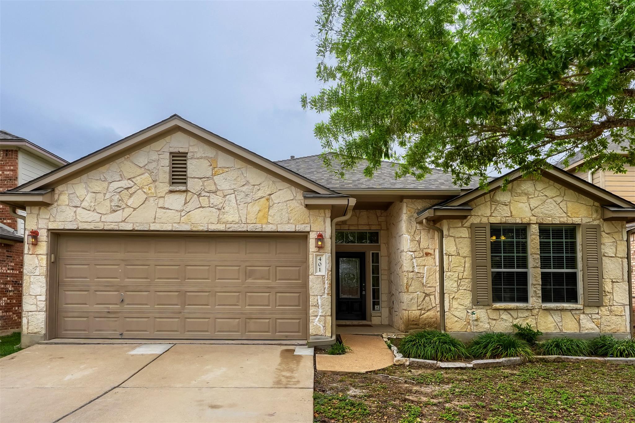 401 Tranquility Mtn, Buda, TX 78610