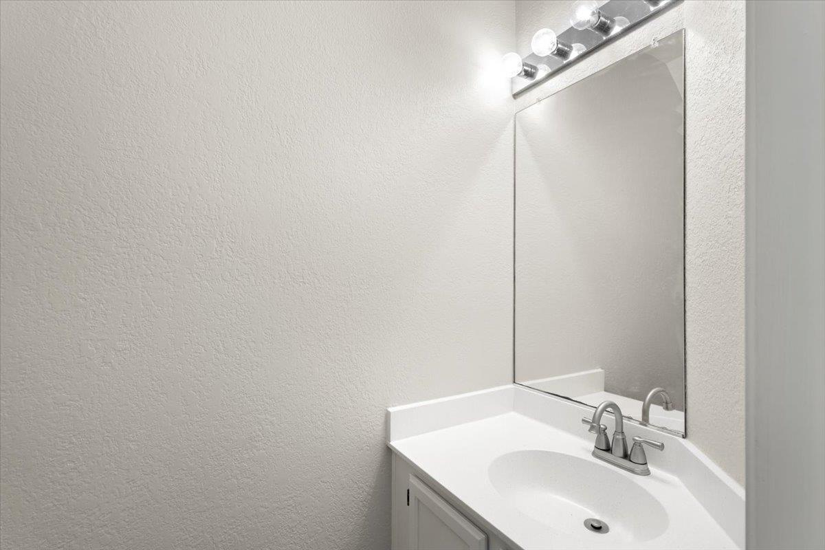 525 Tanner Trl, Pflugerville, TX 78660