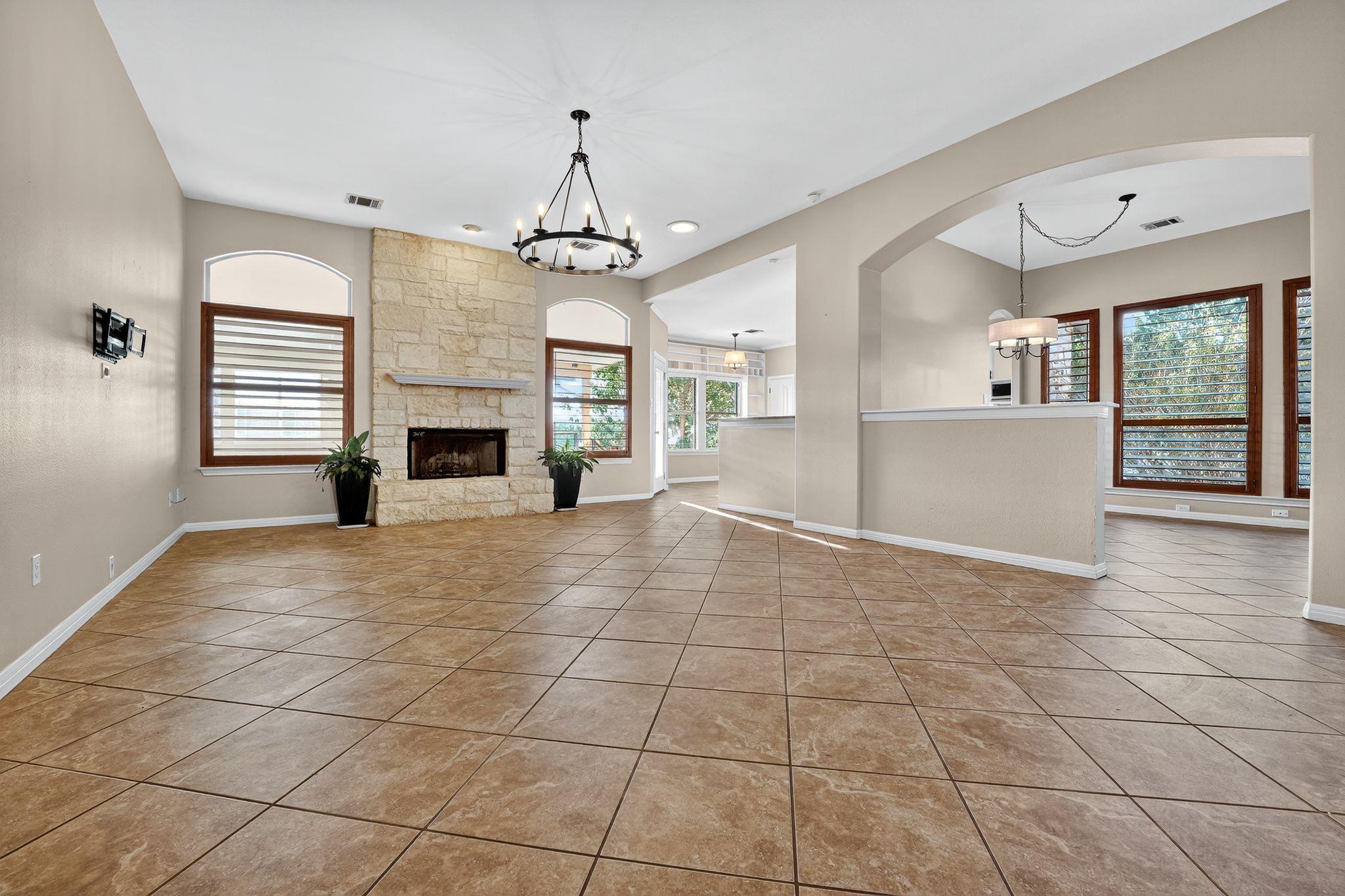 1021 Westland Ridge Rd, Dripping Springs, TX 78620
