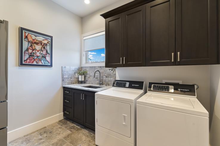 1949 Art Adams Way, Spicewood, TX 78669