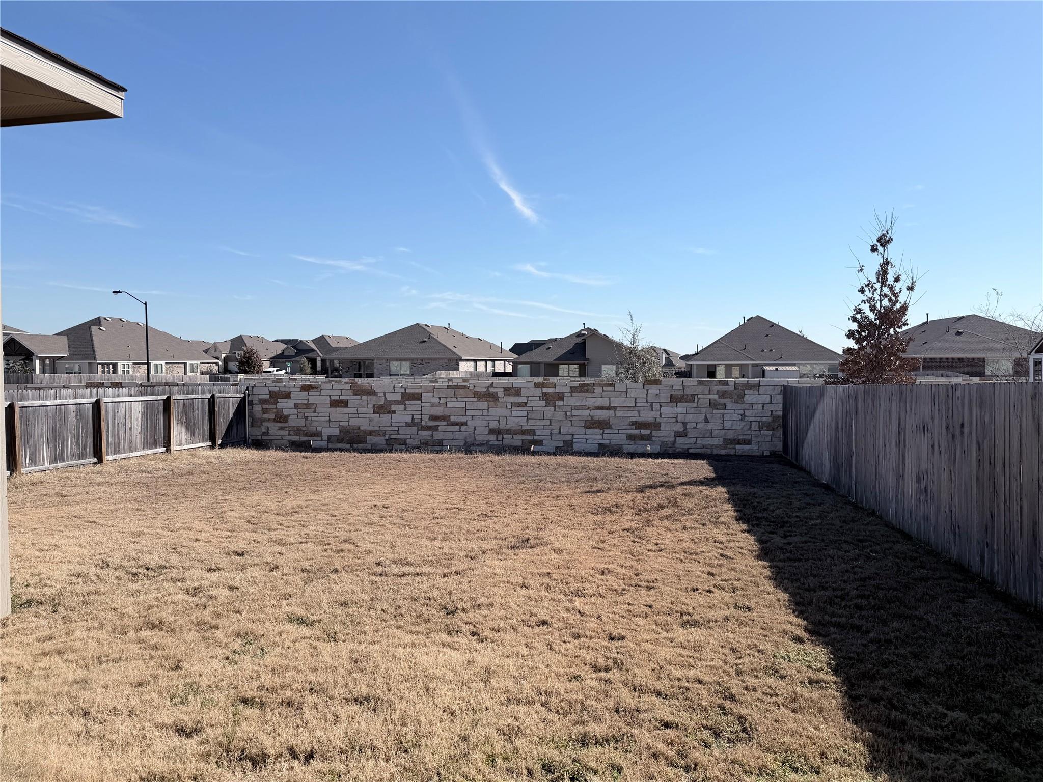 605 Elm Green St, Hutto, TX 78634