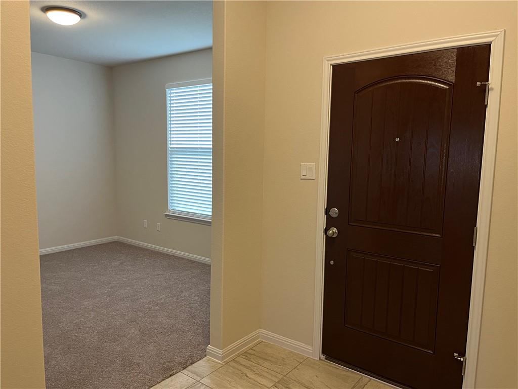 605 Elm Green St, Hutto, TX 78634