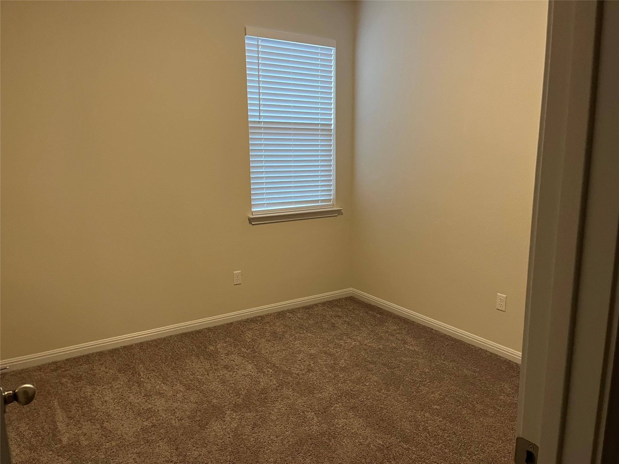 605 Elm Green St, Hutto, TX 78634