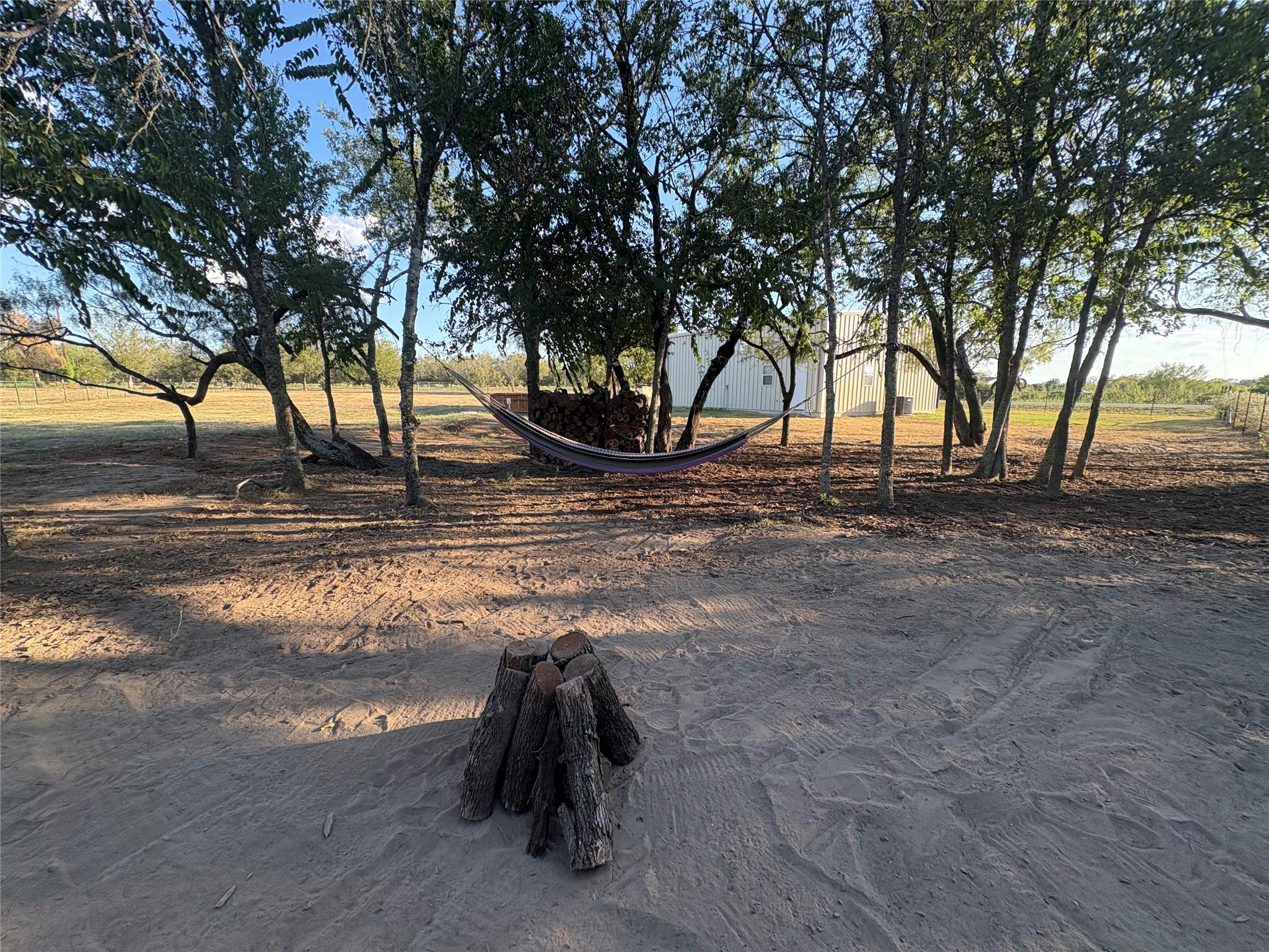 1359 Acorn Rd, Lockhart, TX 78644