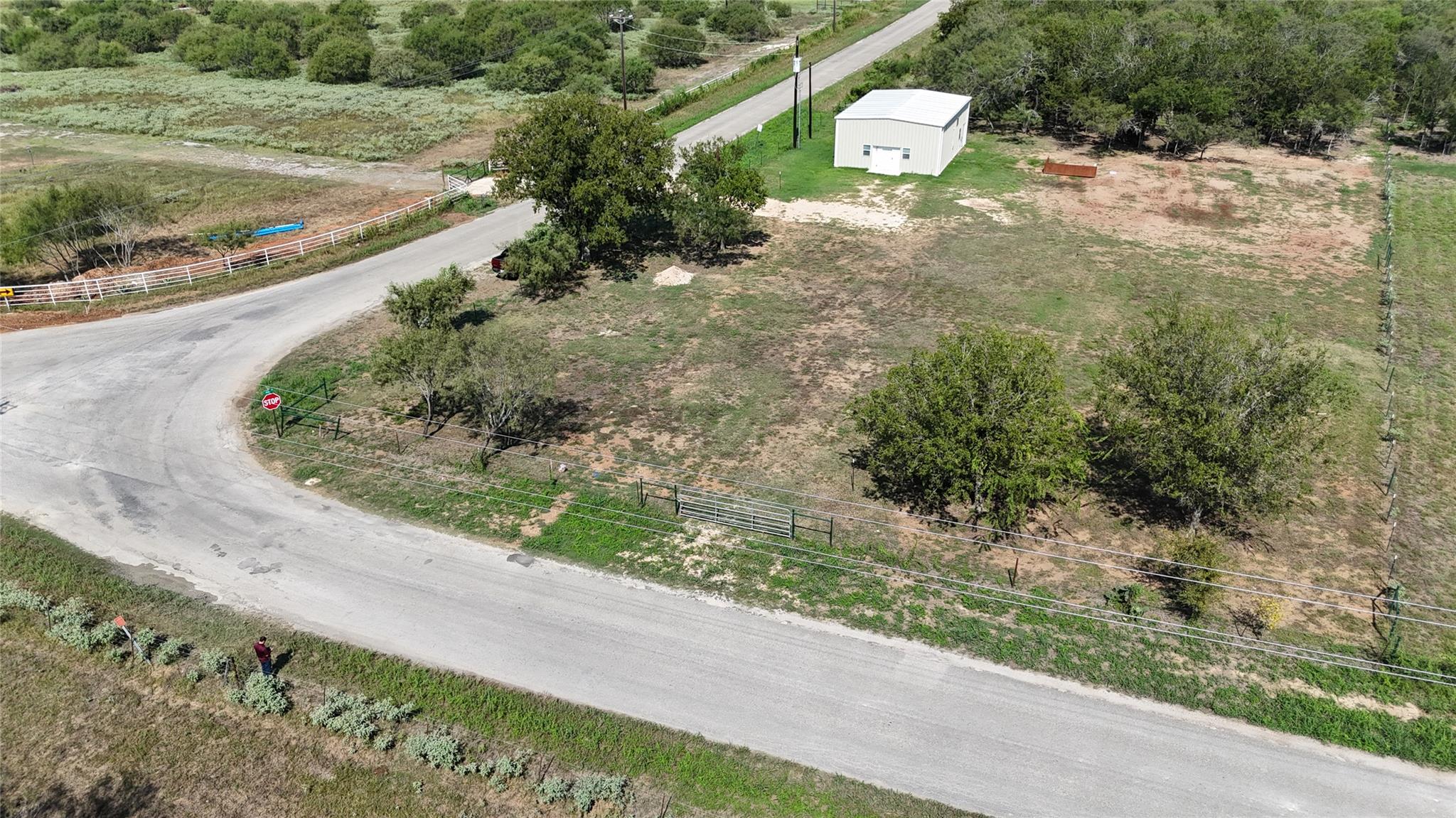 1359 Acorn Rd, Lockhart, TX 78644