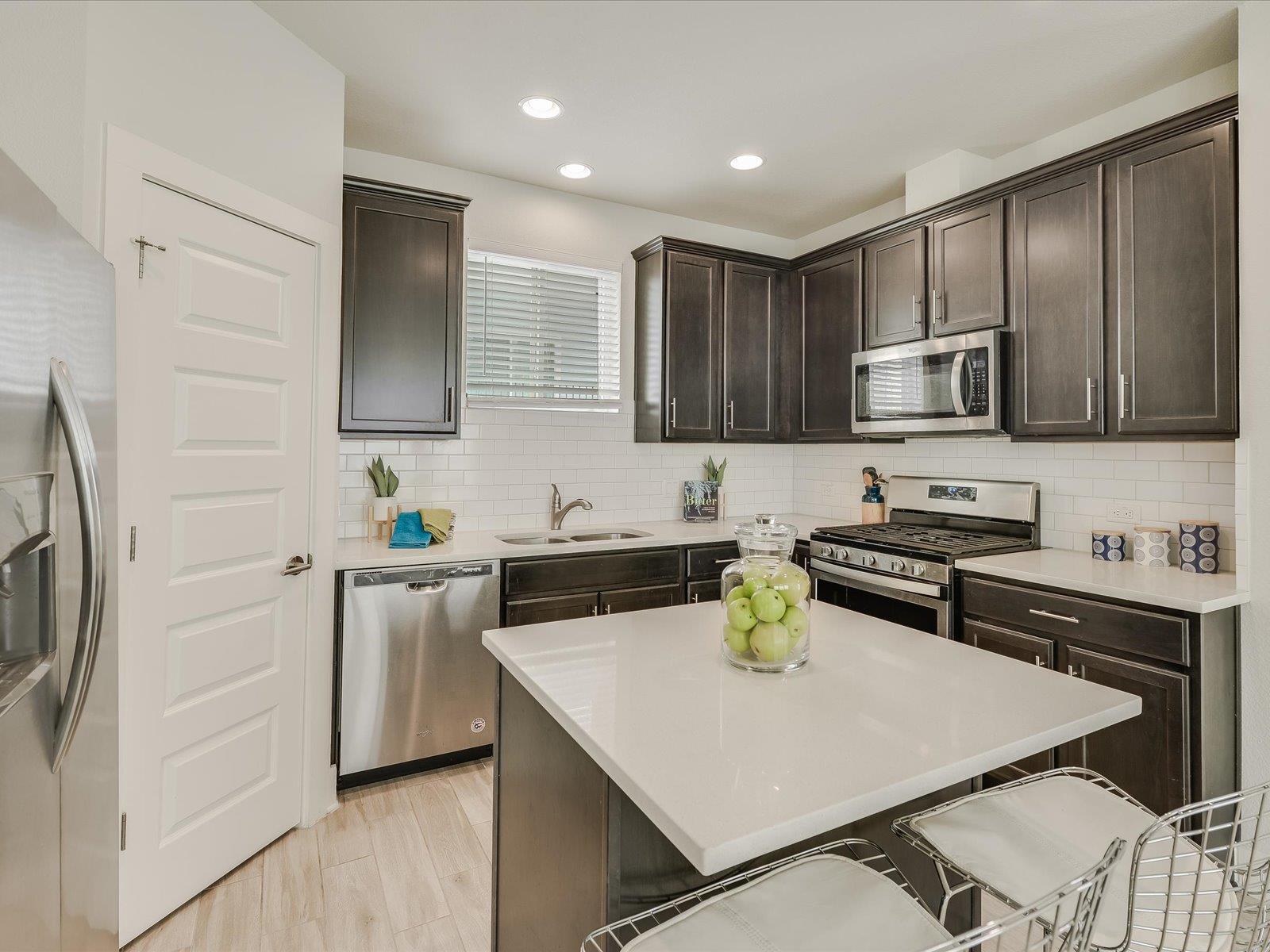 1916 Warely Ln, Austin, TX 78741