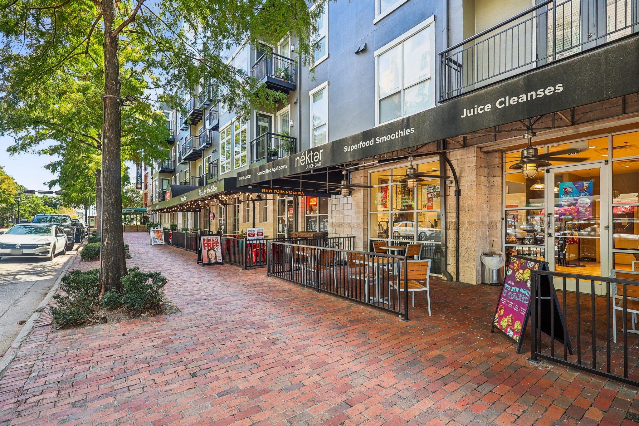 1106 Oneil St, Houston, TX 77019