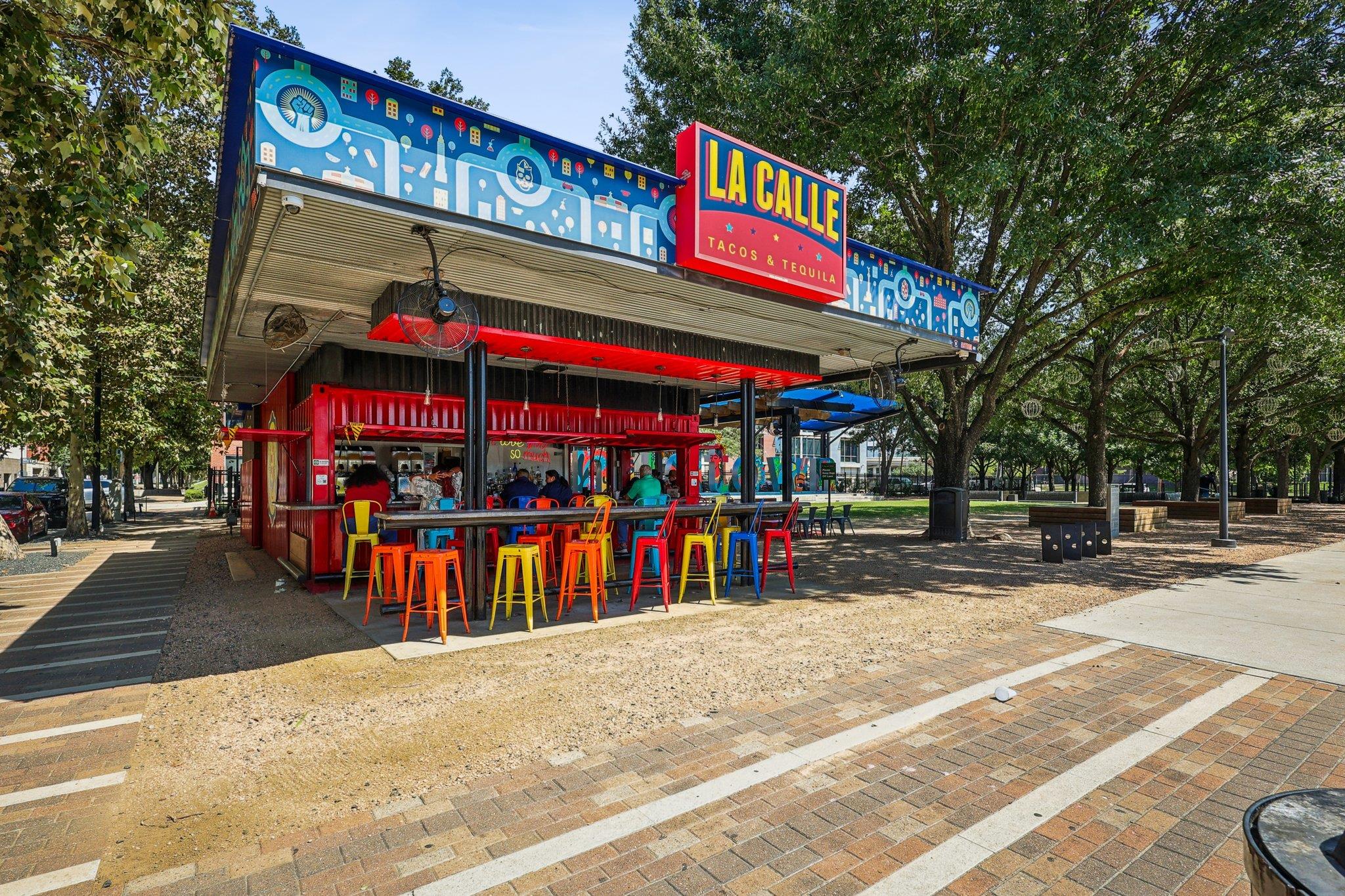 1106 Oneil St, Houston, TX 77019