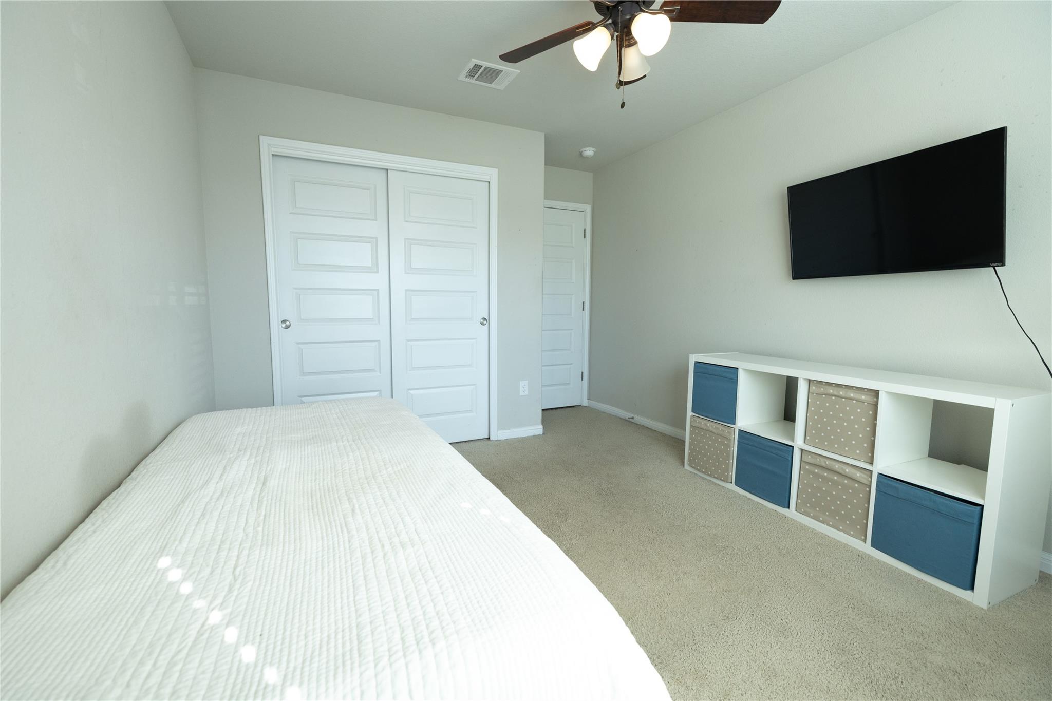 827 Savannah Cv, Elgin, TX 78621