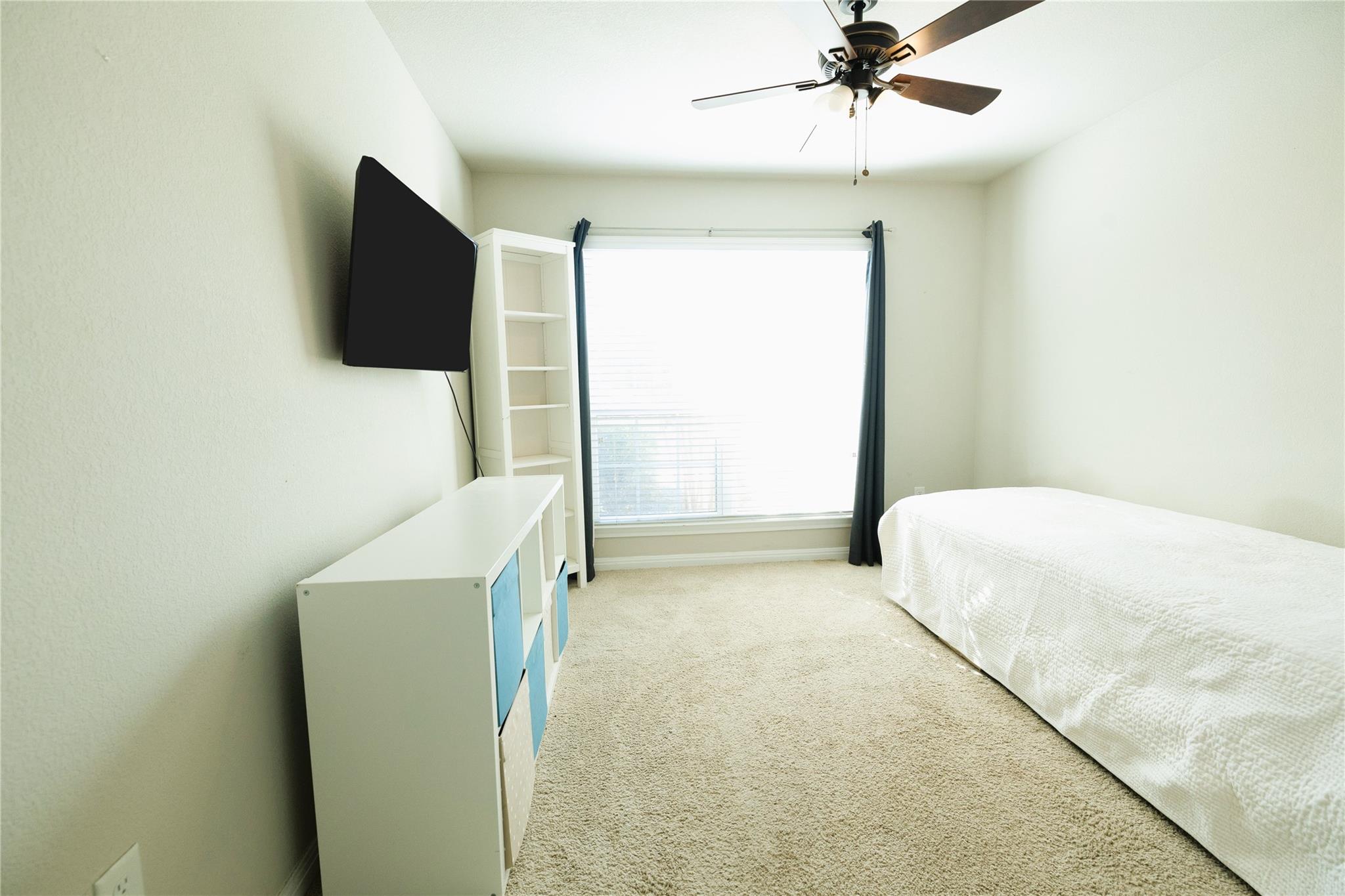 827 Savannah Cv, Elgin, TX 78621