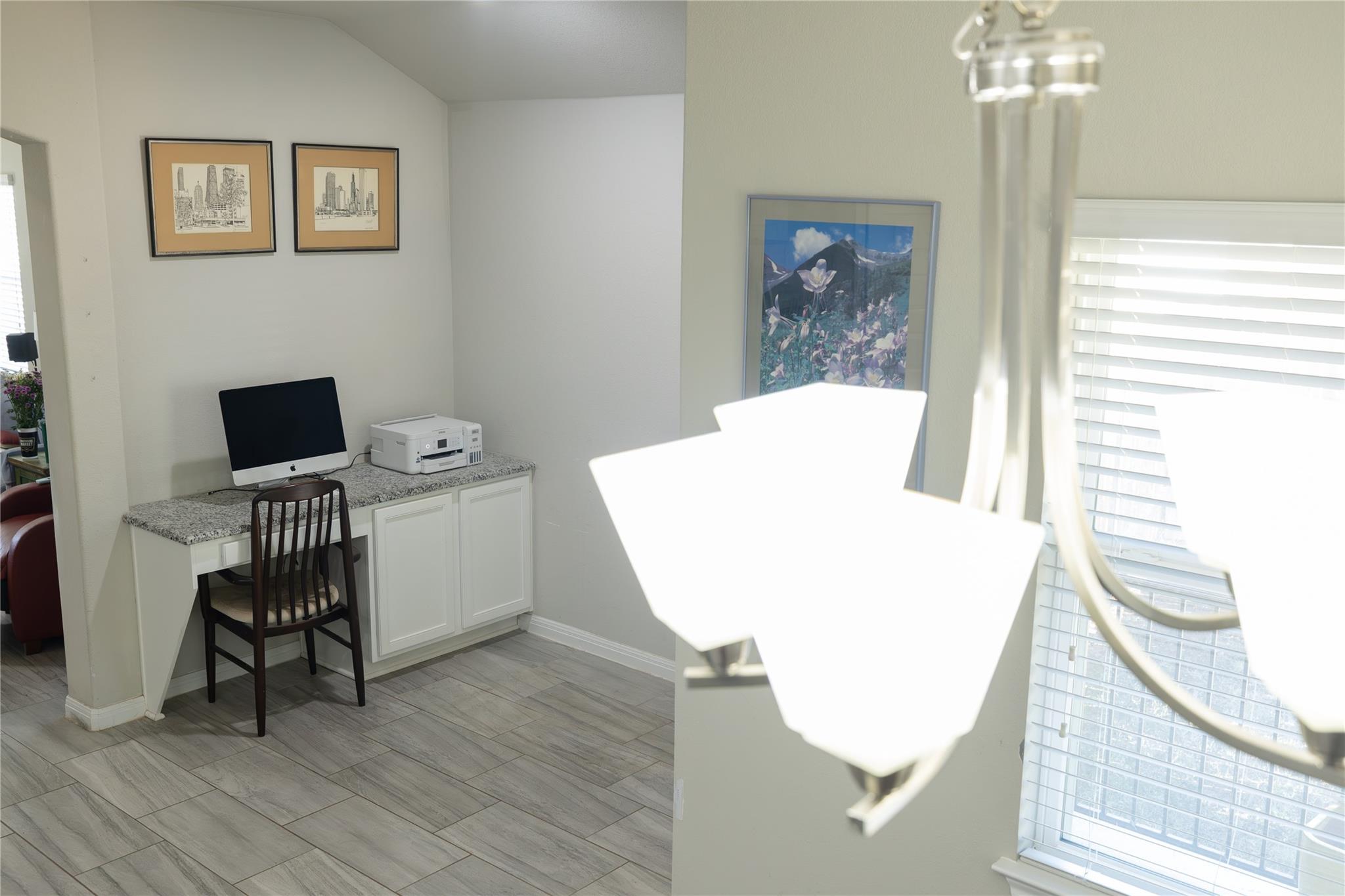 827 Savannah Cv, Elgin, TX 78621