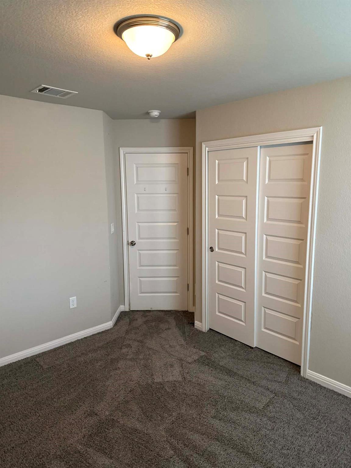 827 Savannah Cv, Elgin, TX 78621