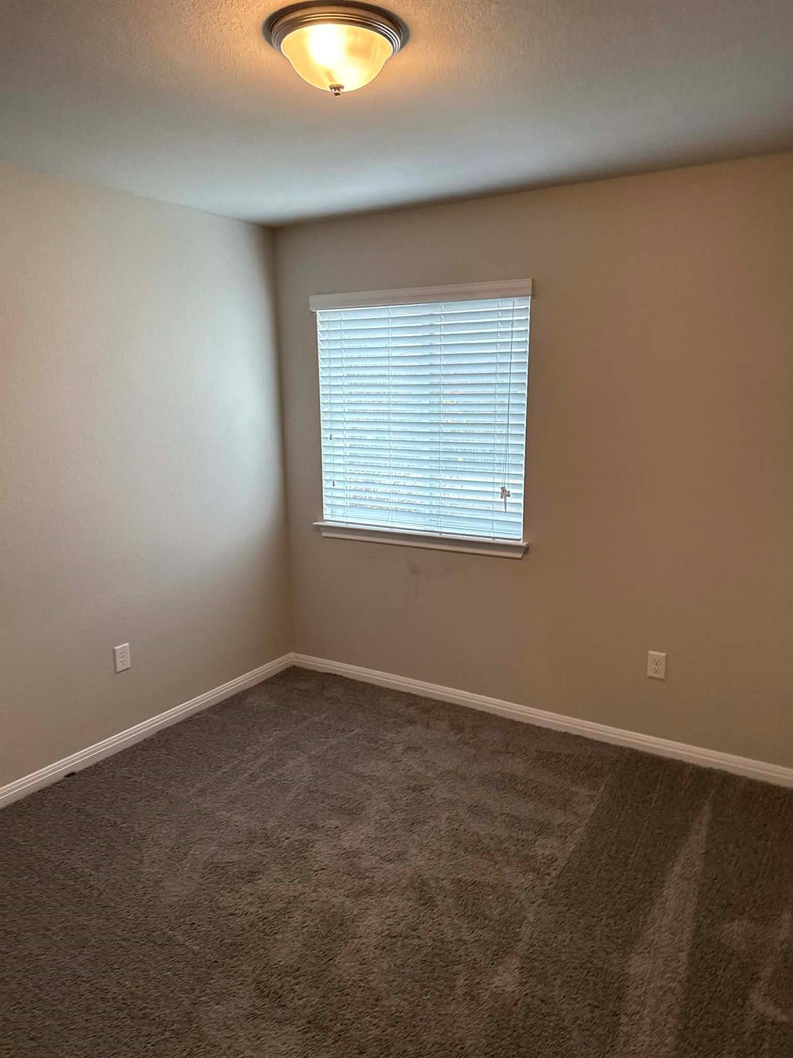 827 Savannah Cv, Elgin, TX 78621