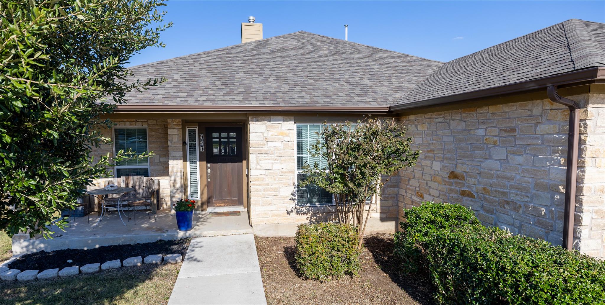 827 Savannah Cv, Elgin, TX 78621