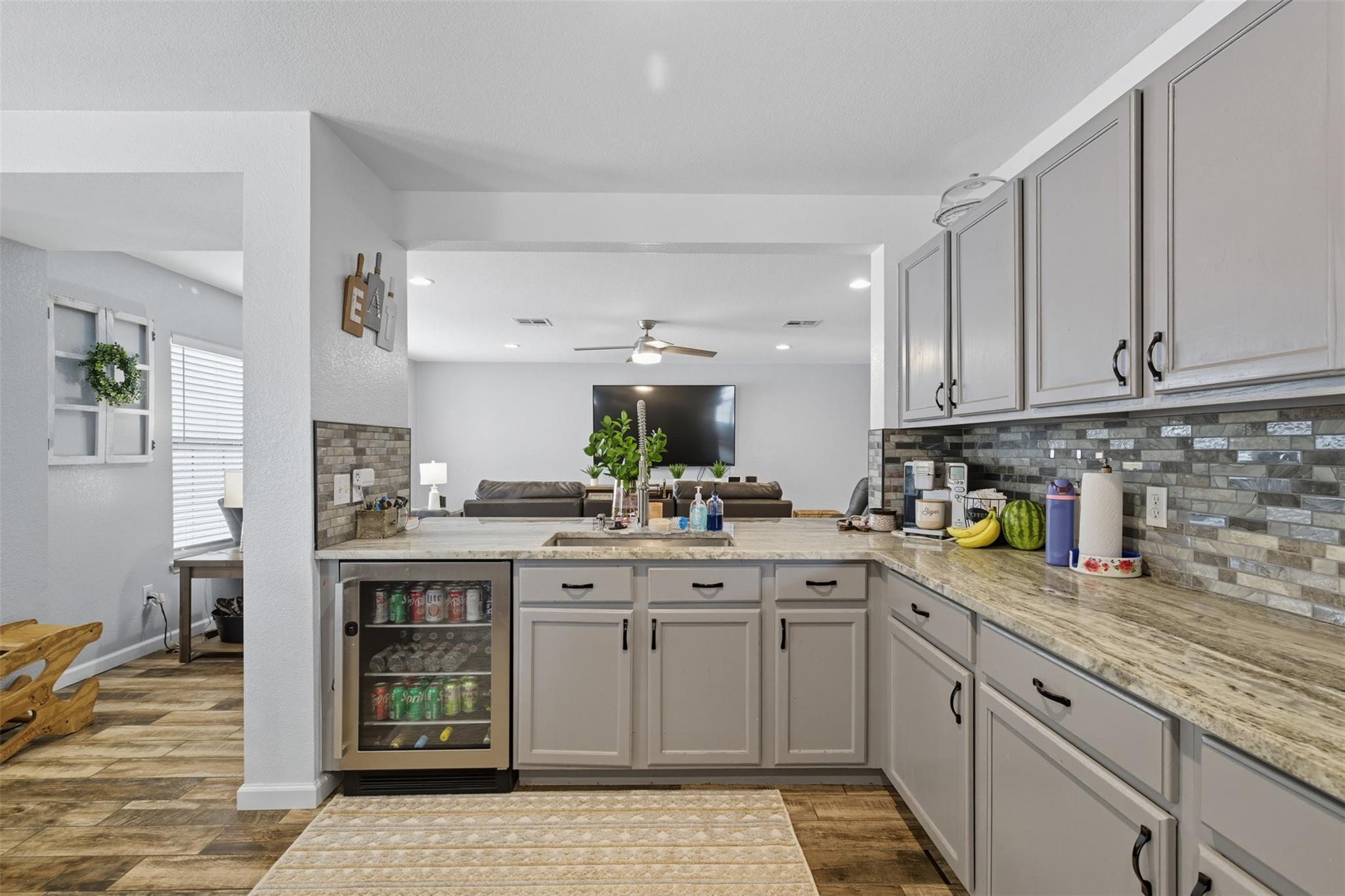 110 Vicksburg Loop, Elgin, TX 78621