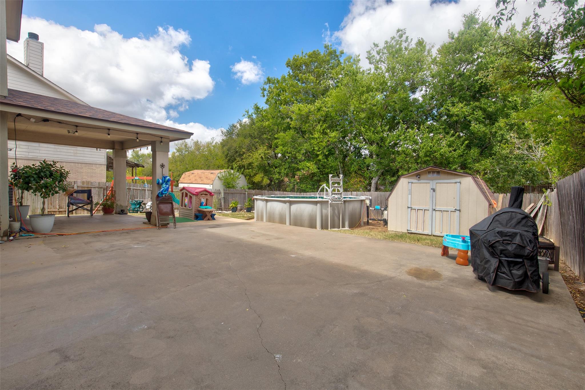 110 Vicksburg Loop, Elgin, TX 78621