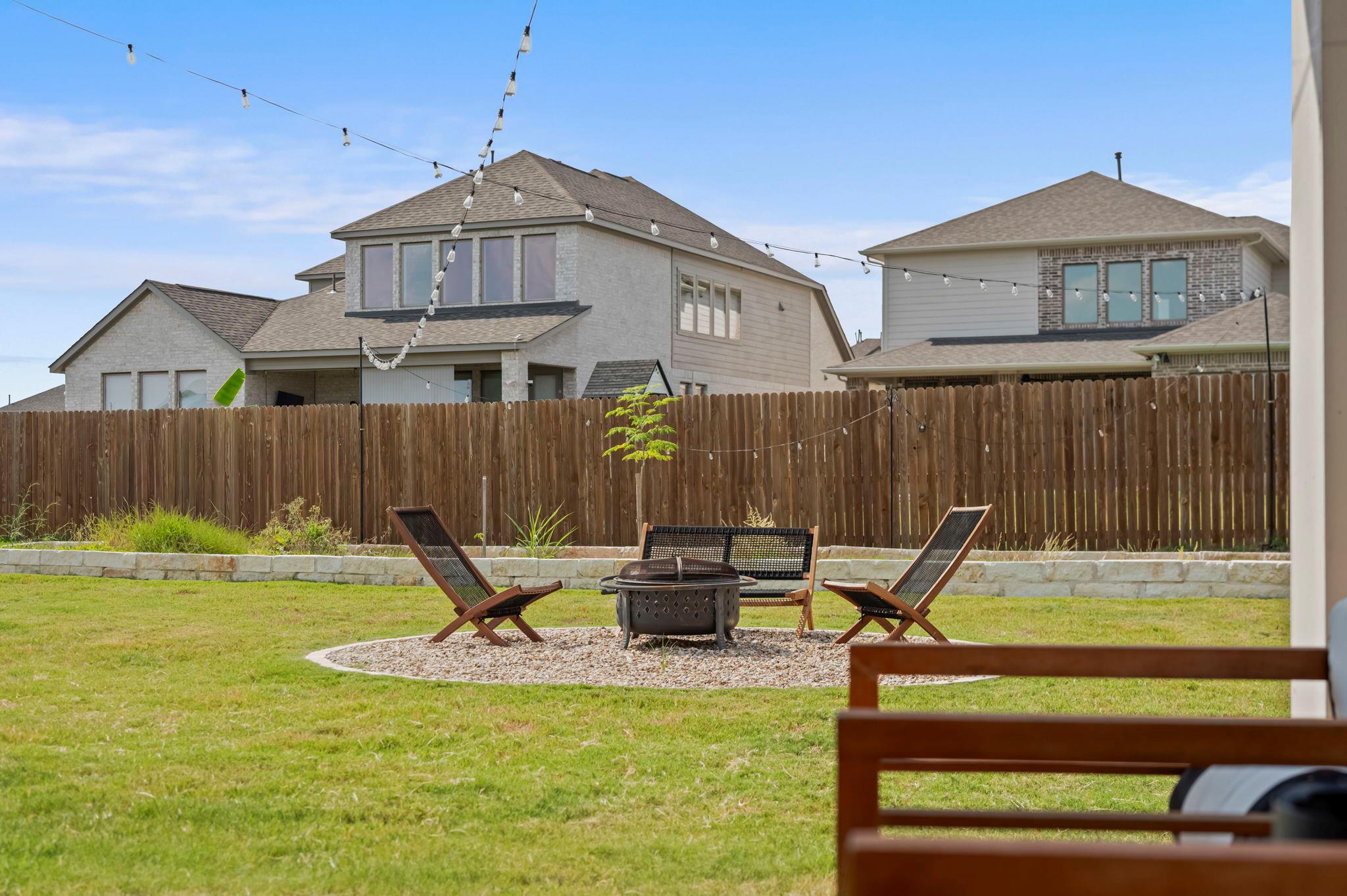 208 Dycus Bnd, Liberty Hill, TX 78642