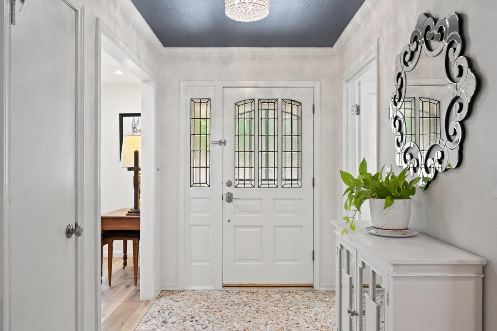 1709 Crested Butte Dr, Austin, TX 78746