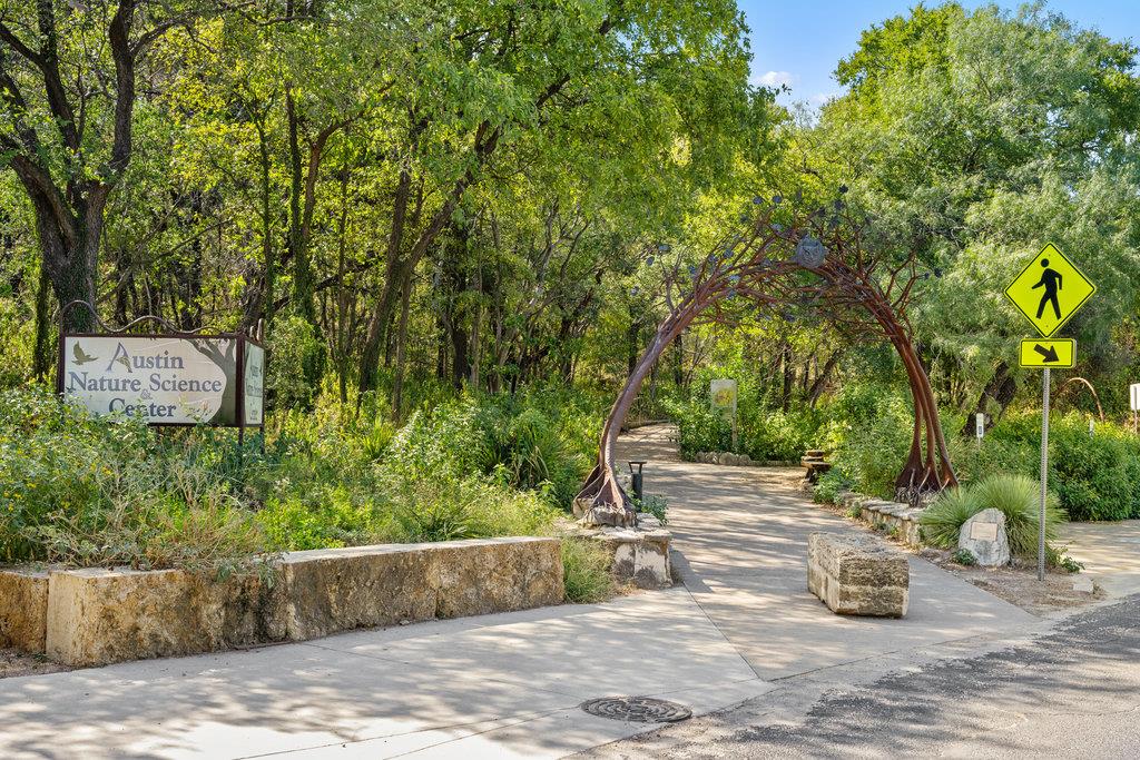 1709 Crested Butte Dr, Austin, TX 78746