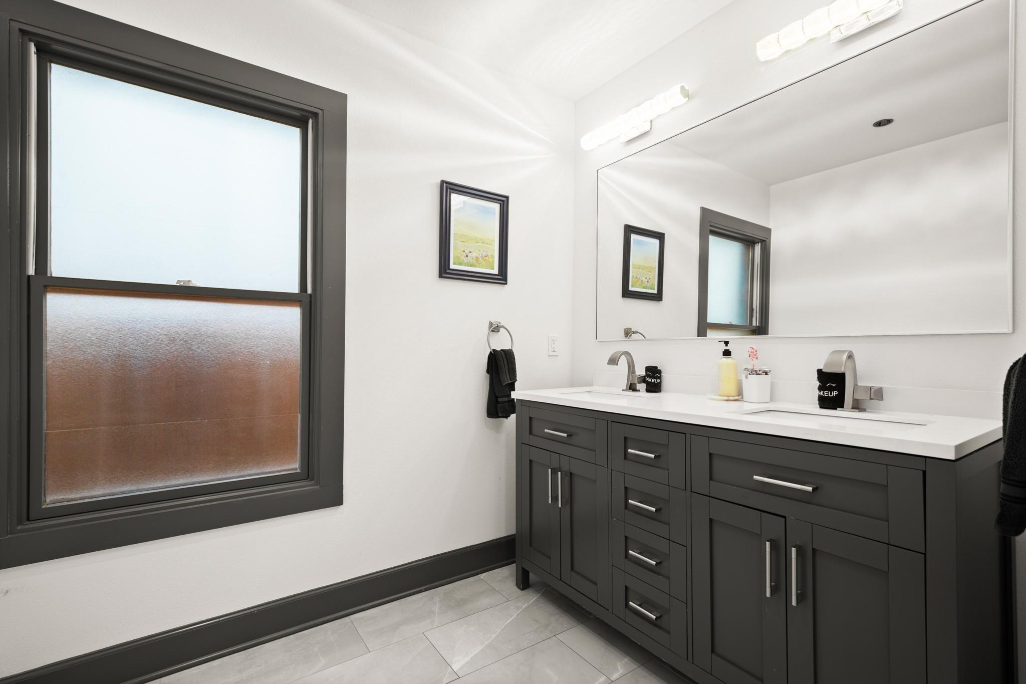 811 W Oltorf St, Austin, TX 78704